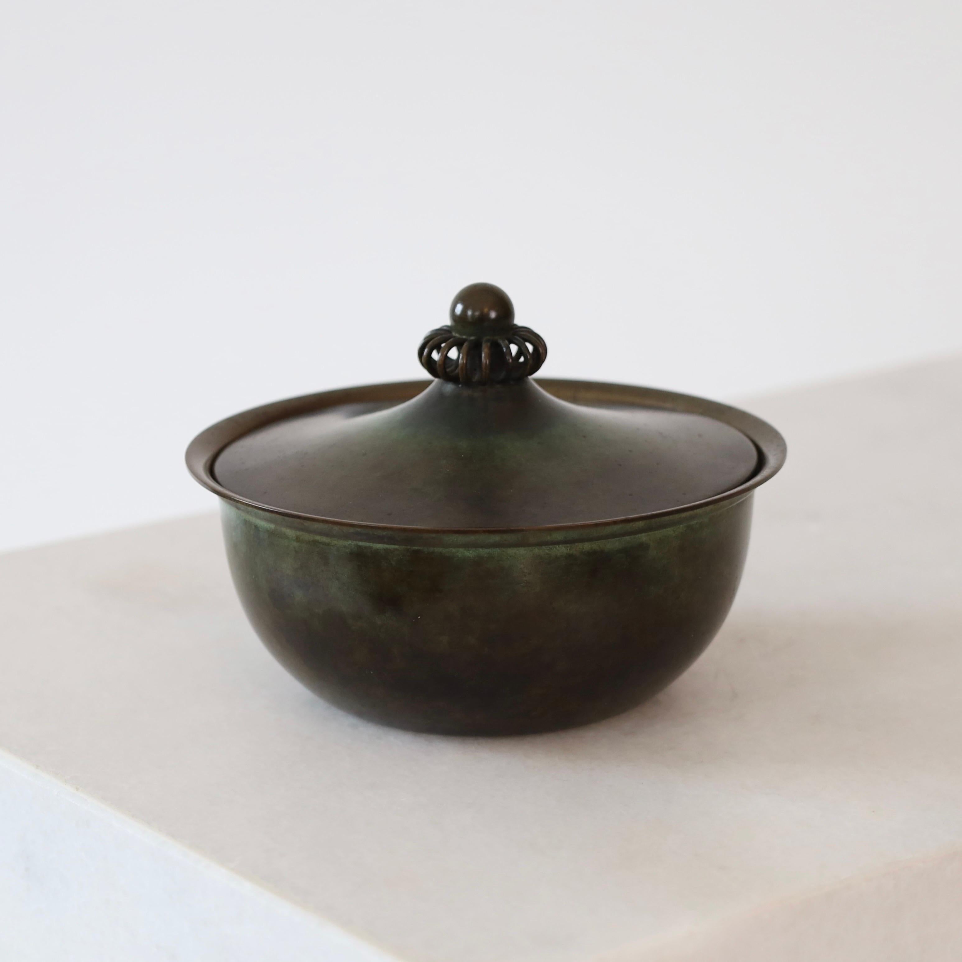 Bronze Jewelry box by Just Andersen, 1930s, Denmark In Good Condition For Sale In Værløse, DK