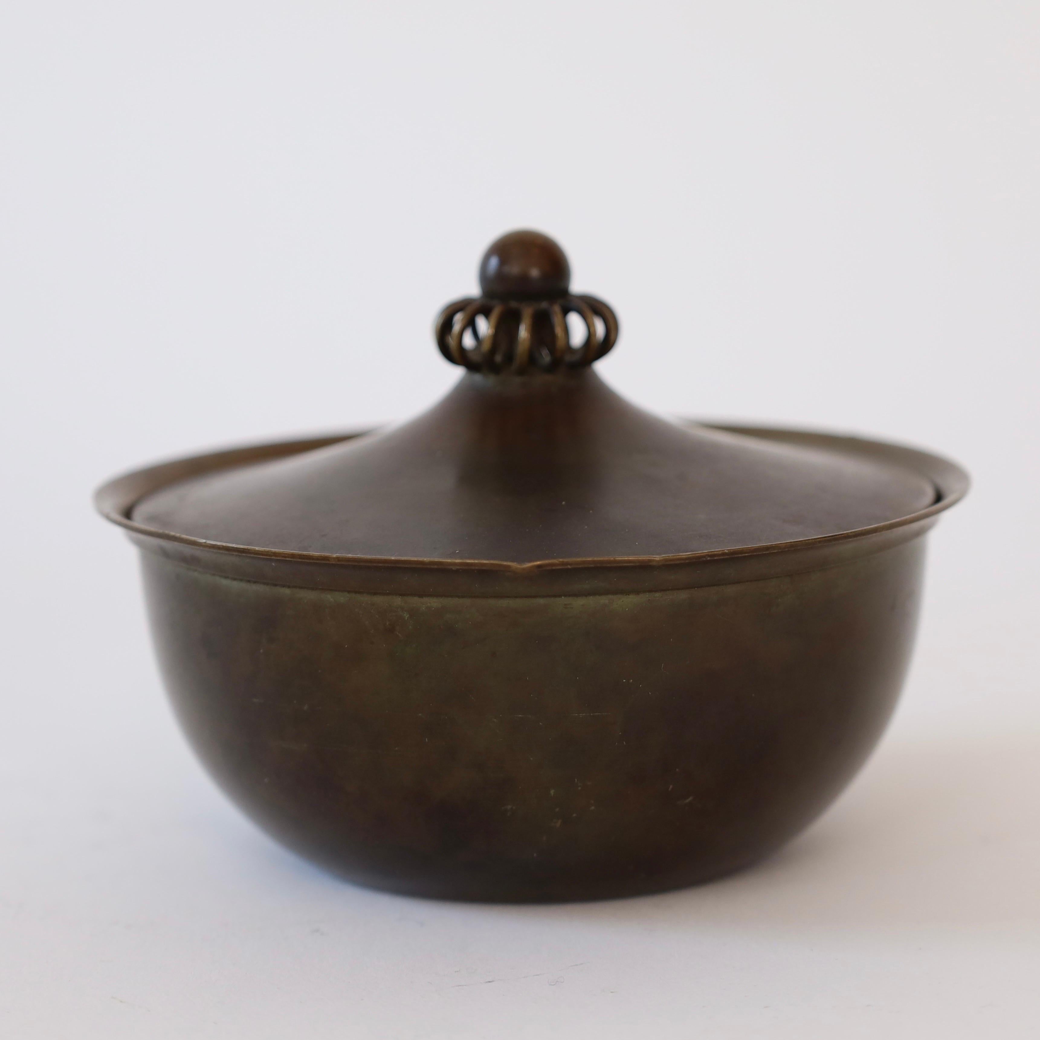 Bronze Boîte à bijoux en bronze de Just Andersen, années 1930, Danemark en vente