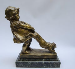 Base en bronze de la fonderie Juan Clara Goldscheider en marbre vert (pomme d'or)