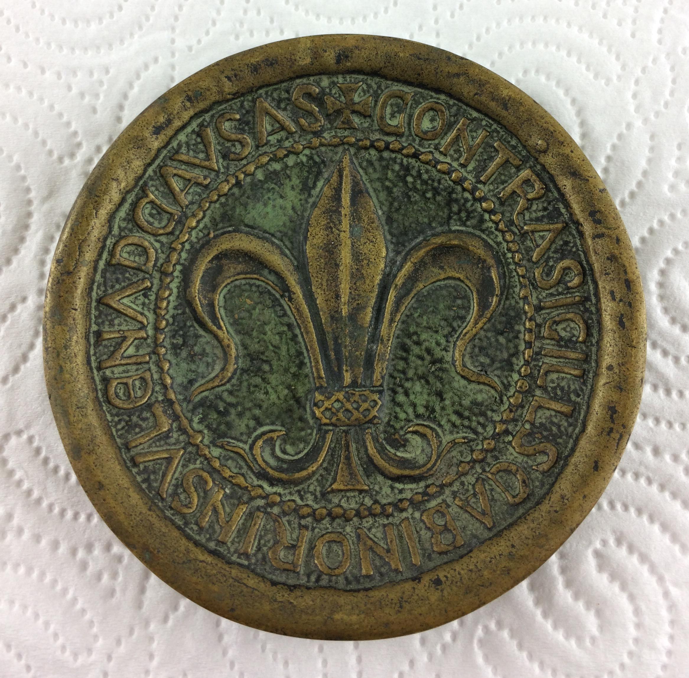 Hand-Crafted Bronze Key Holder Vide Poche signed Max Le Verrier, Fleur-de-Lis