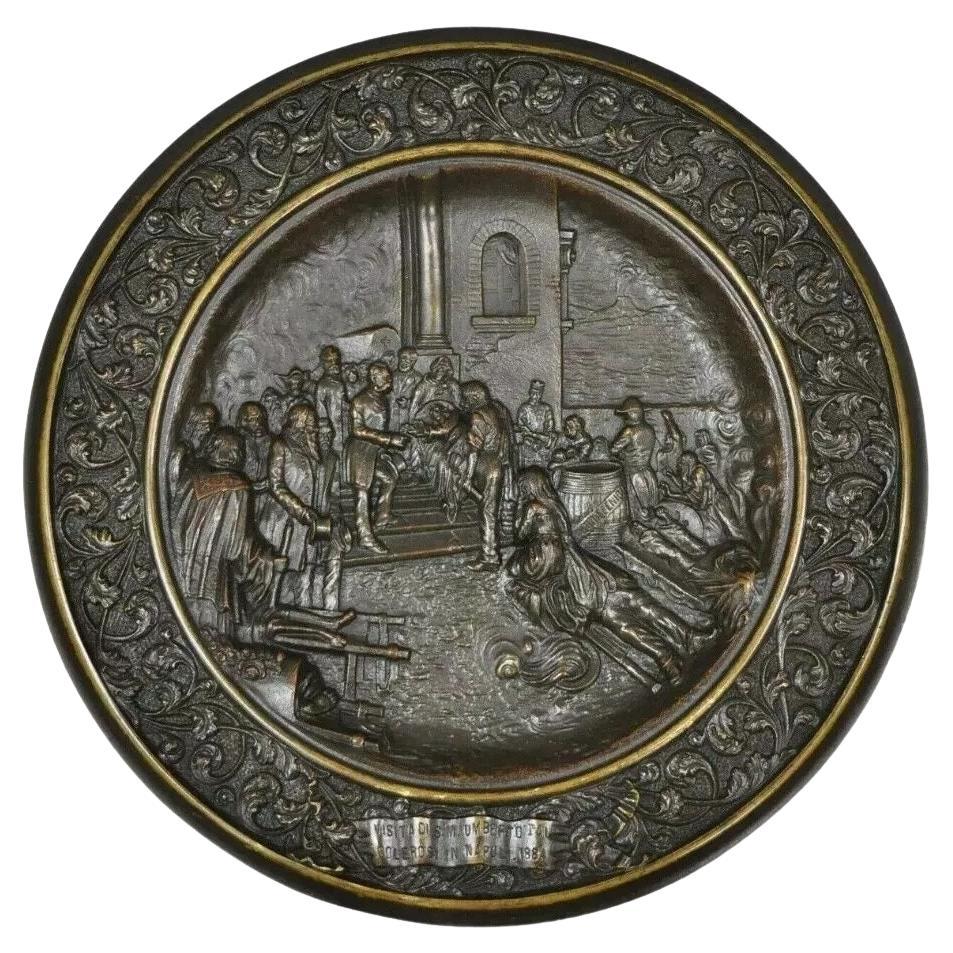 Bronzo di Re Umberto in visita all'ospedale del colera di Napoli 1884 Piatto da parete in vendita