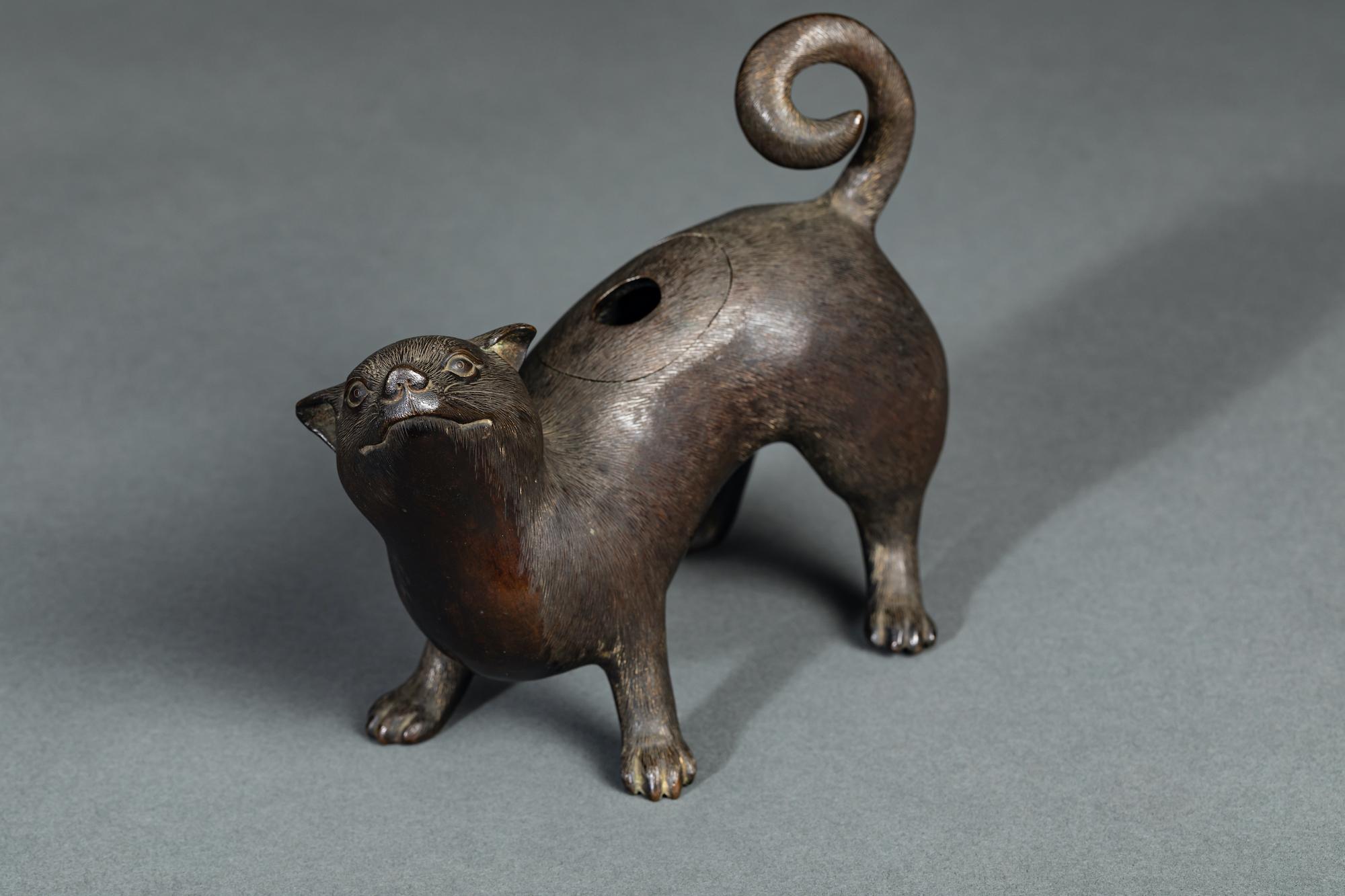 weasel pottery bronze