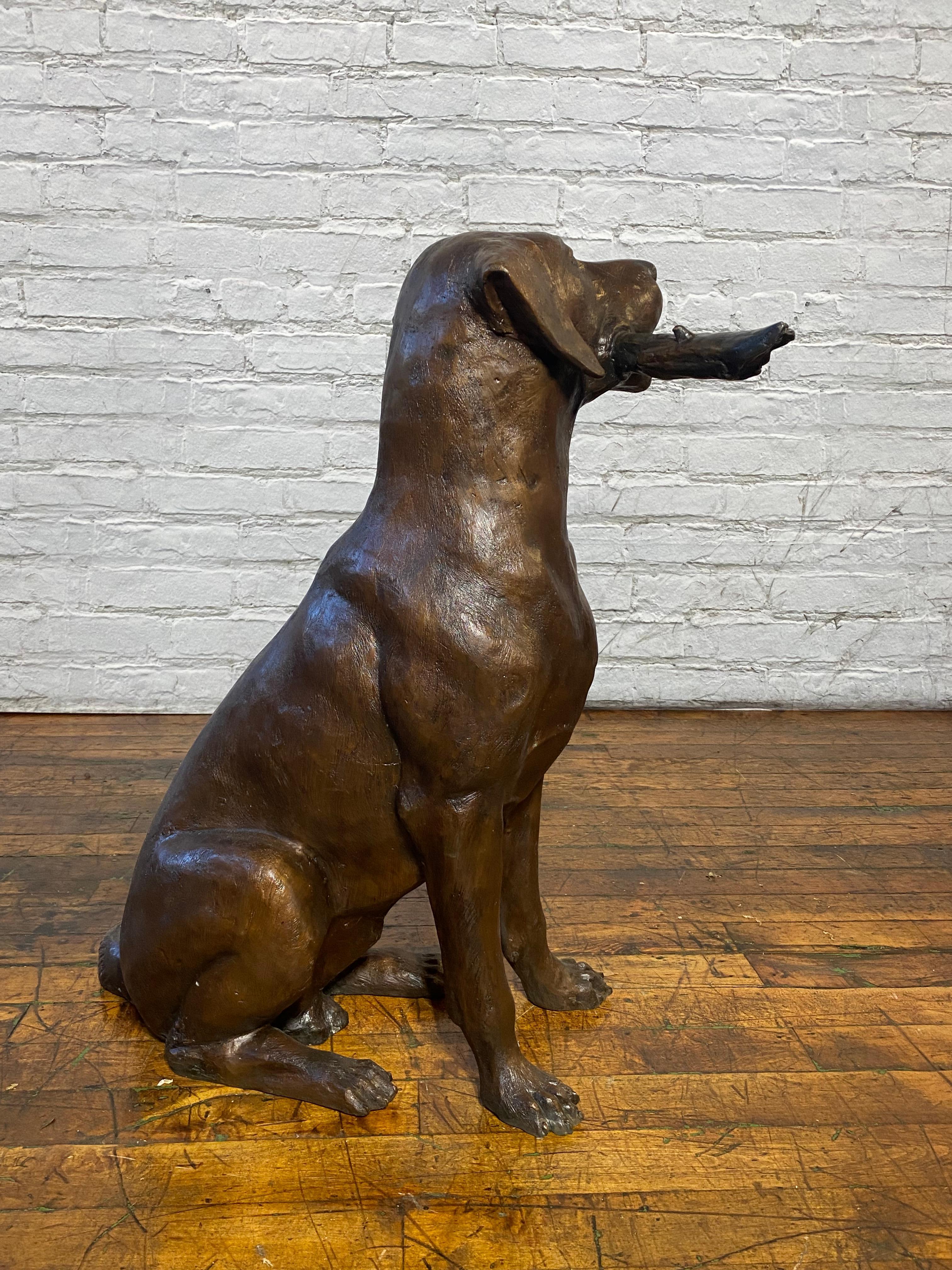 Statue de chien labrador en bronze, 