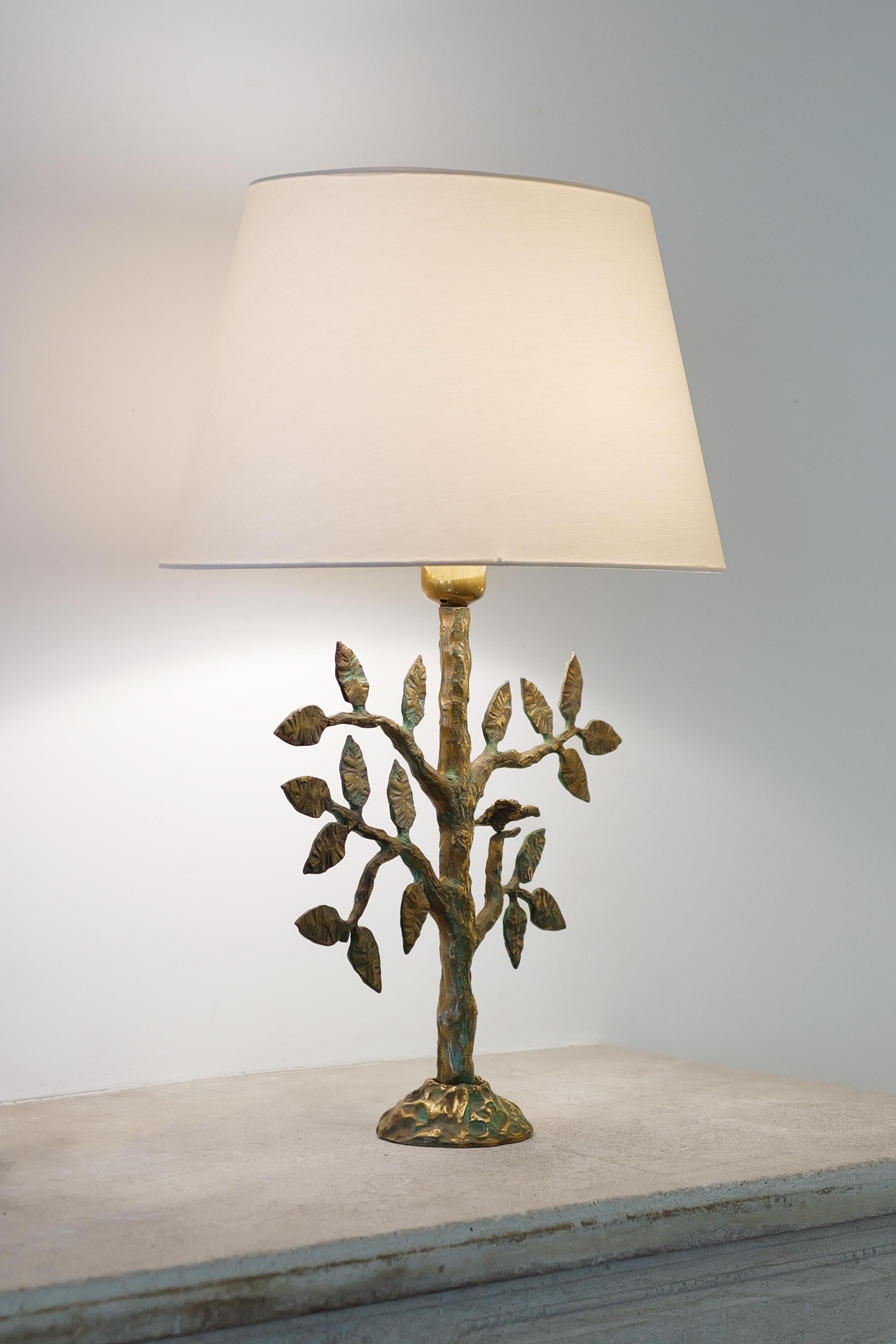 Bronze lamp, 50s or 60s in the style of Alberto or Diego Giacometti - Italy For Sale 4