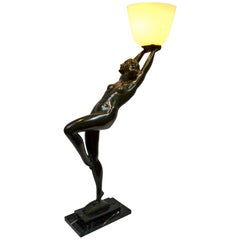 Bronze Lamp depicting an Art Deco Dancer