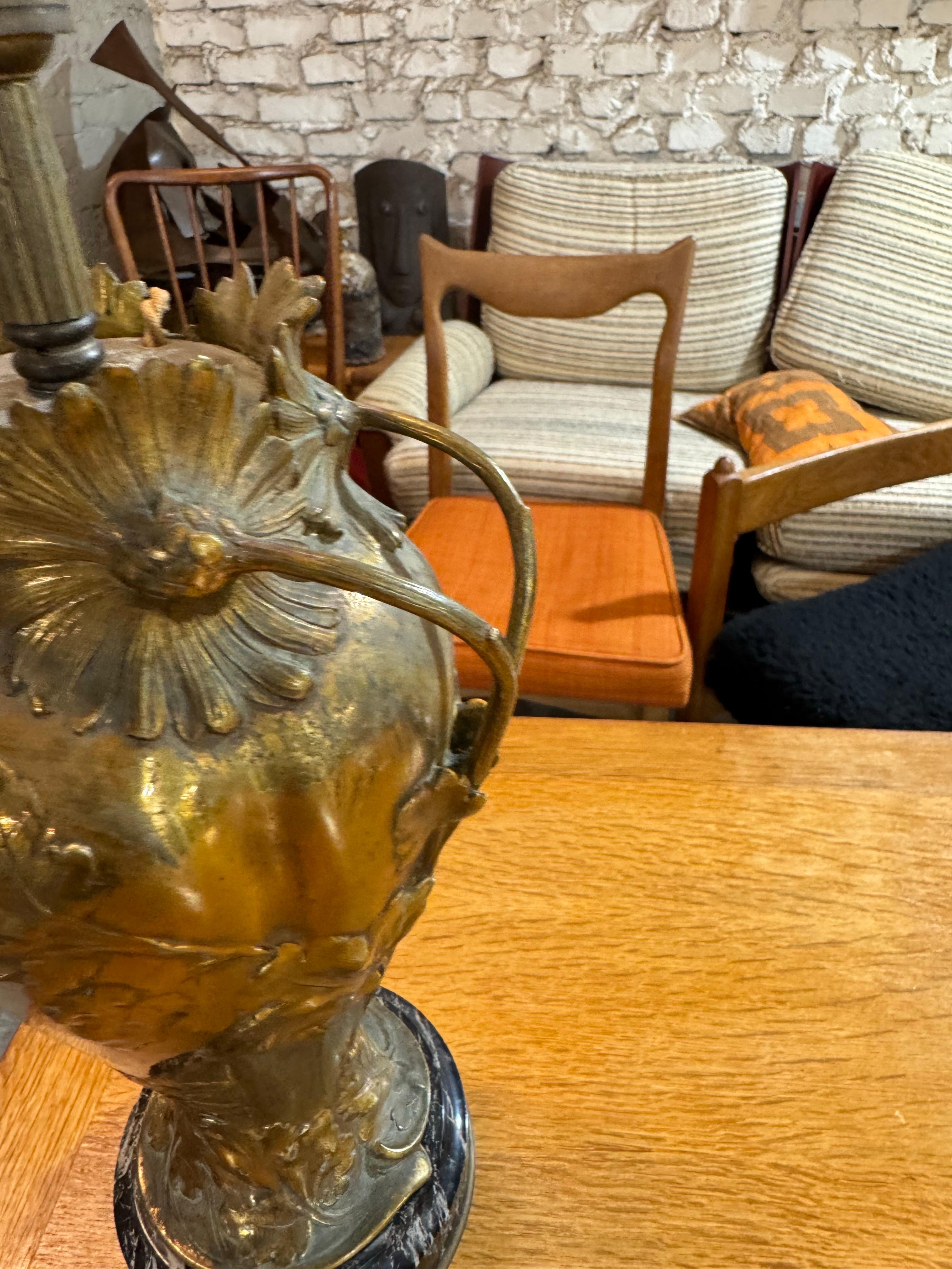 lampe à pied en bronze 