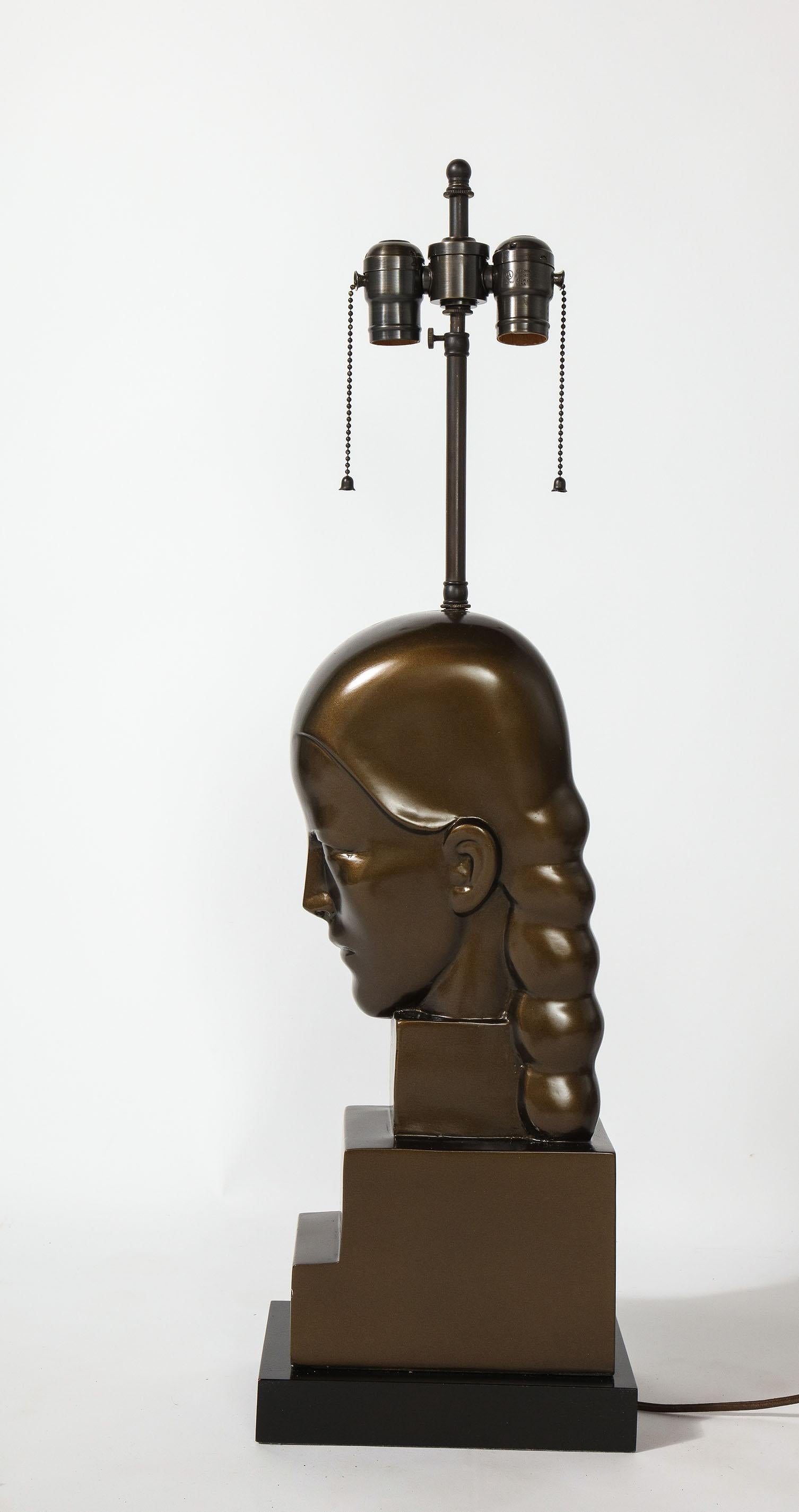 Lampe en métal en forme de buste Bon état - En vente à New York, NY