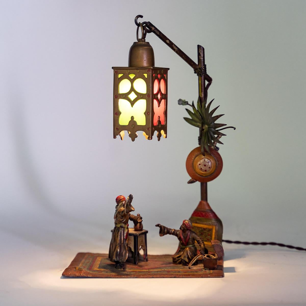 Lampe en bronze de Vienne, orientaliste, 19e siècle. en vente 4