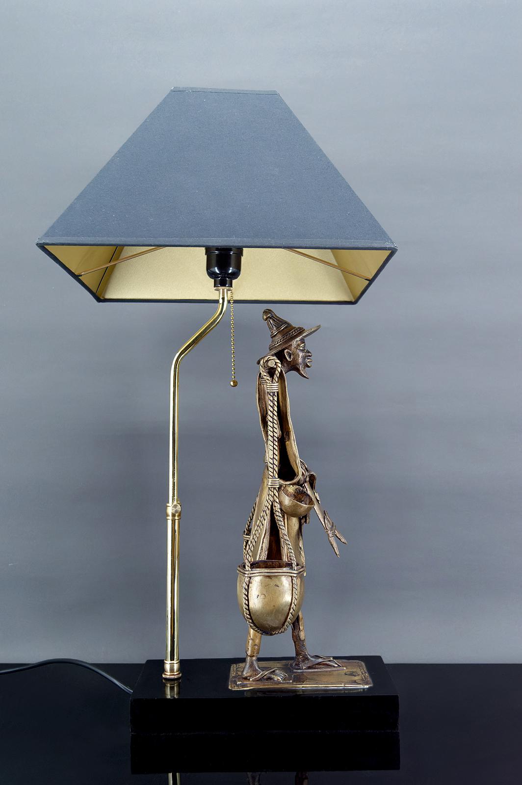 Late 20th Century Bronze lamp, 