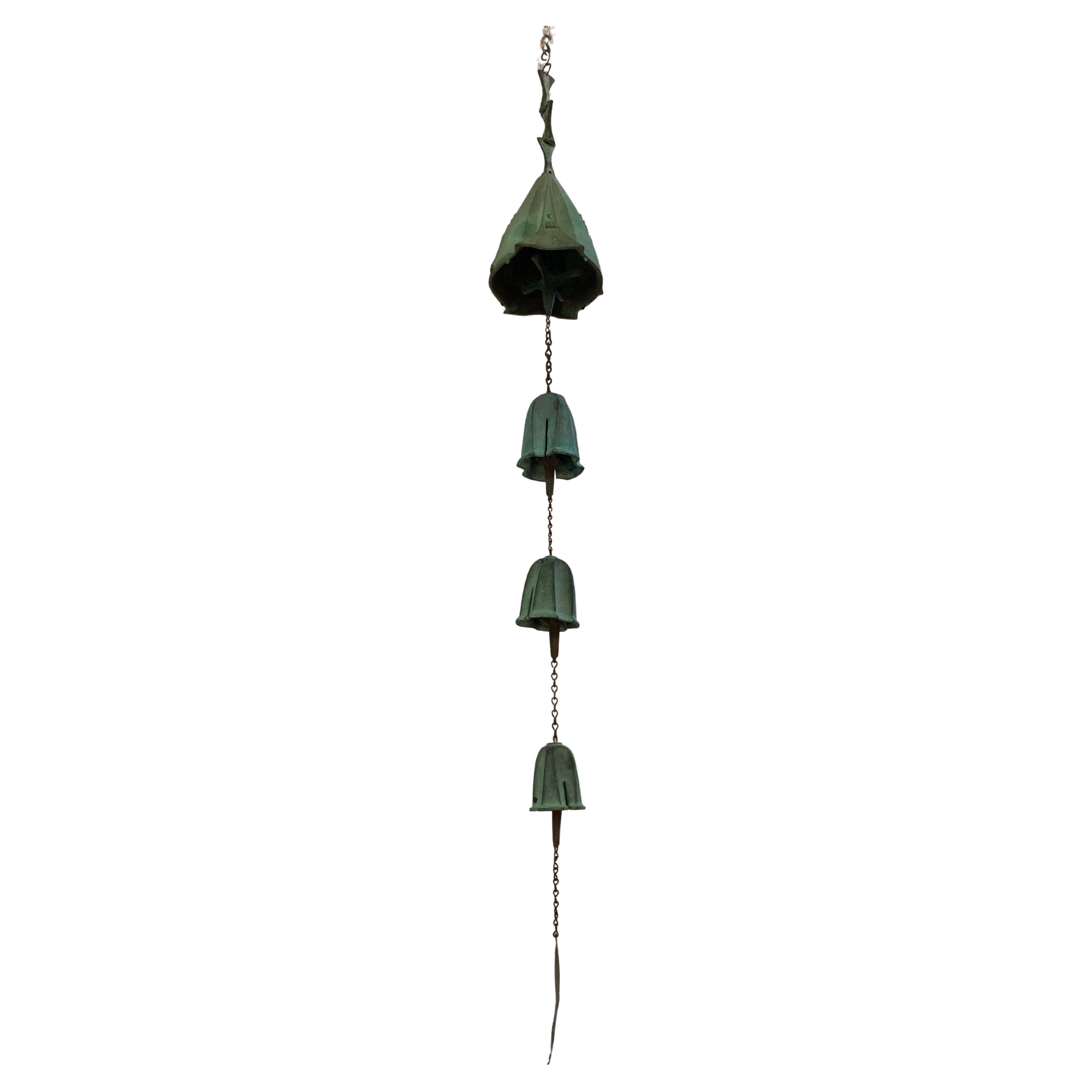Grande carquoise à vent en bronze de Paolo Soleri