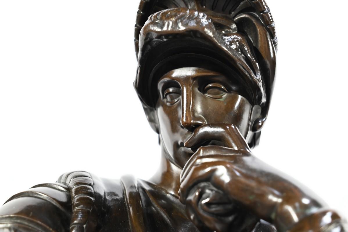 Escultura de bronce 