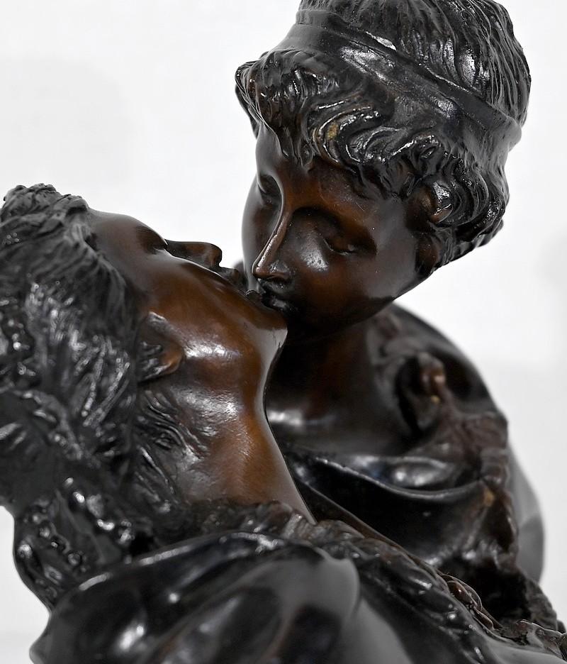 Sculpture en bronze La baiser donnée d'après J-A. Houdon - Fin du XIXe siècle en vente 6