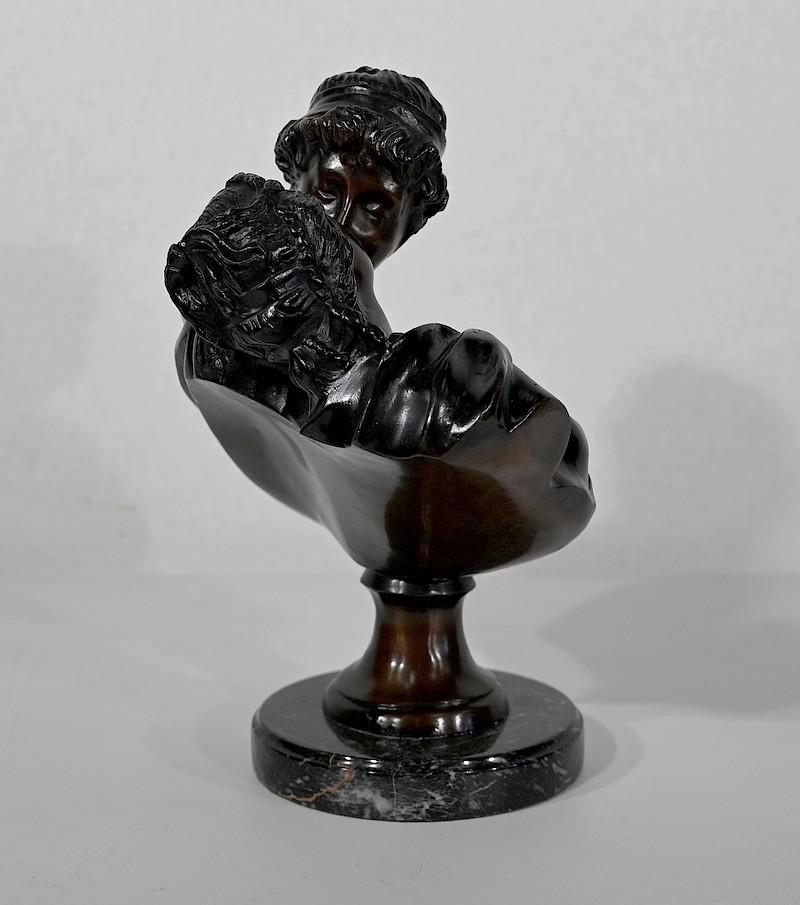 Sculpture en bronze La baiser donnée d'après J-A. Houdon - Fin du XIXe siècle en vente 1