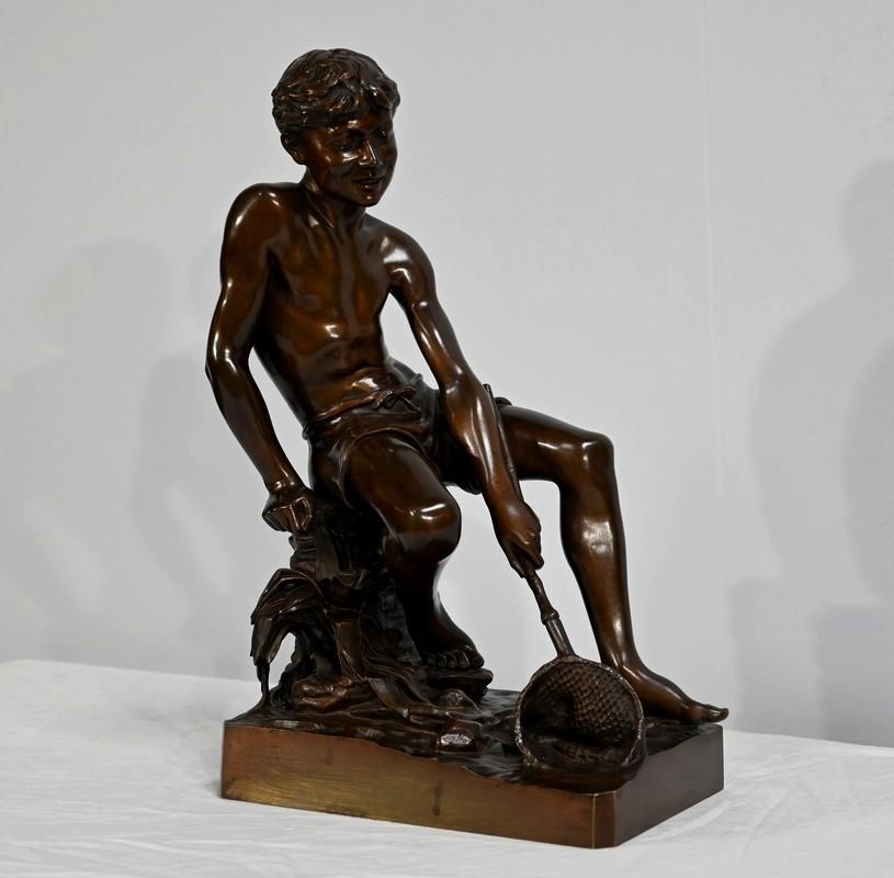 French Bronze Sculpture “The Child with the Net”, signed R.Guillaume – 20th century For Sale
