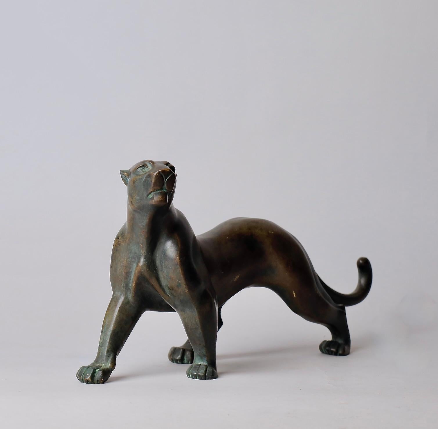 Fait main Sculpture léopard de l'artiste de Nitten Tsuda Eijyu (1915-2001) en vente