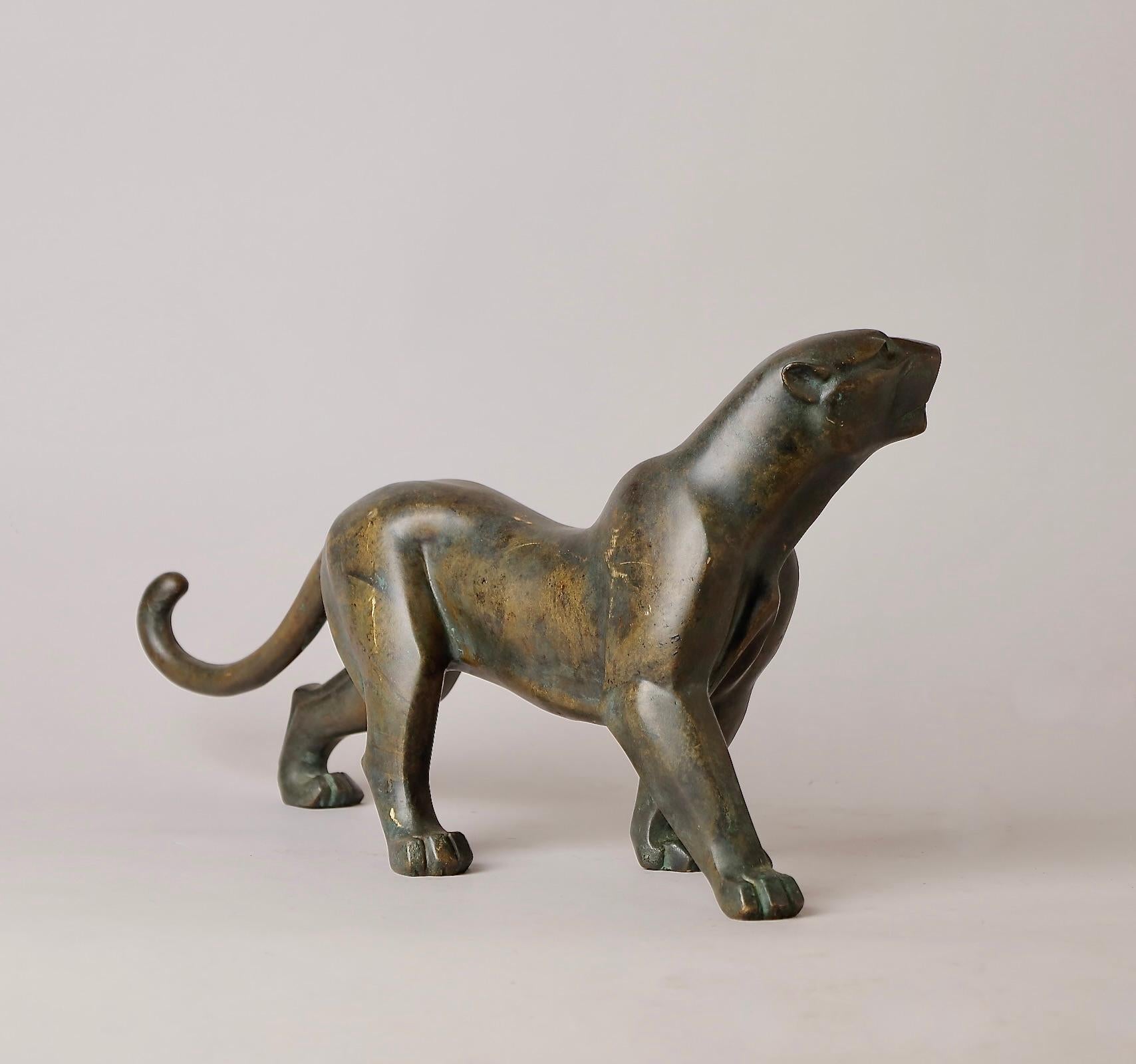 Sculpture léopard de l'artiste de Nitten Tsuda Eijyu (1915-2001) en vente 1