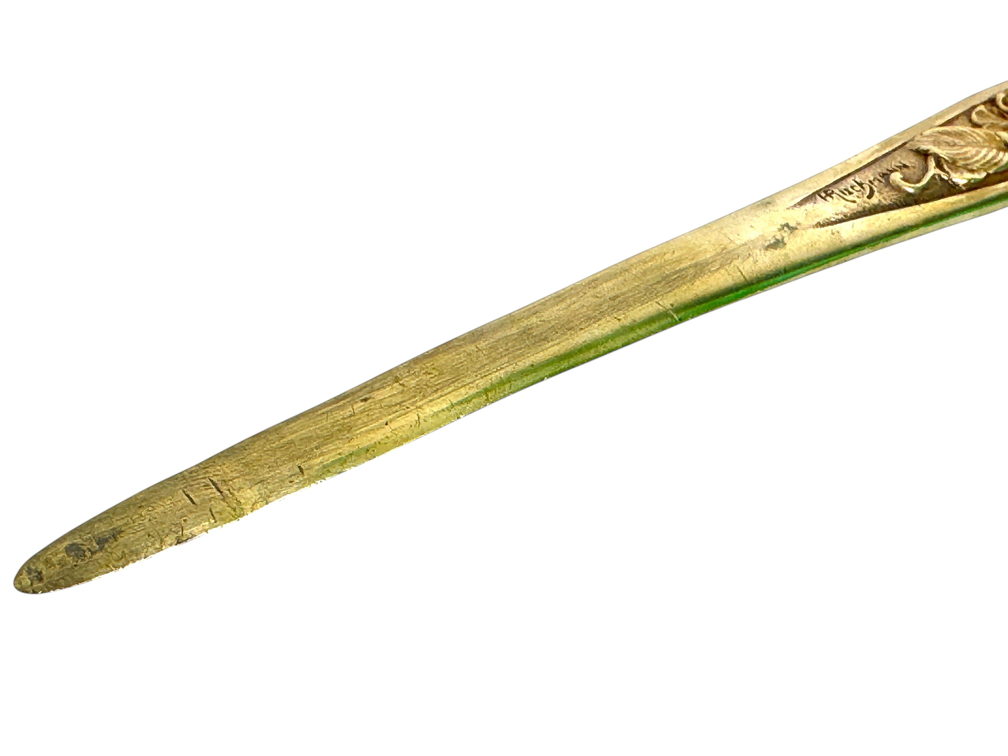 Bronze Brieföffner Jugendstil Anfang 20. Jahrhundert signiert Rischmann, Frankreich (Vergoldet) im Angebot