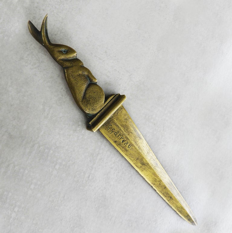 Bronze letter opener by Georges Raoul Garreau (1885 1955)
€295.00

Bronze letter opener/page turner by French Sculptor Georges Raoul Garreau (1885-1955).

A rare model depicting a wild hare, signed by the artist and in excellent condition.

  