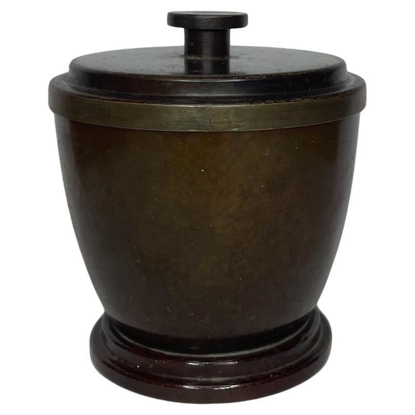 Jarre à couvercle en bronze par Ildfast, Danemark, années 1930 en vente