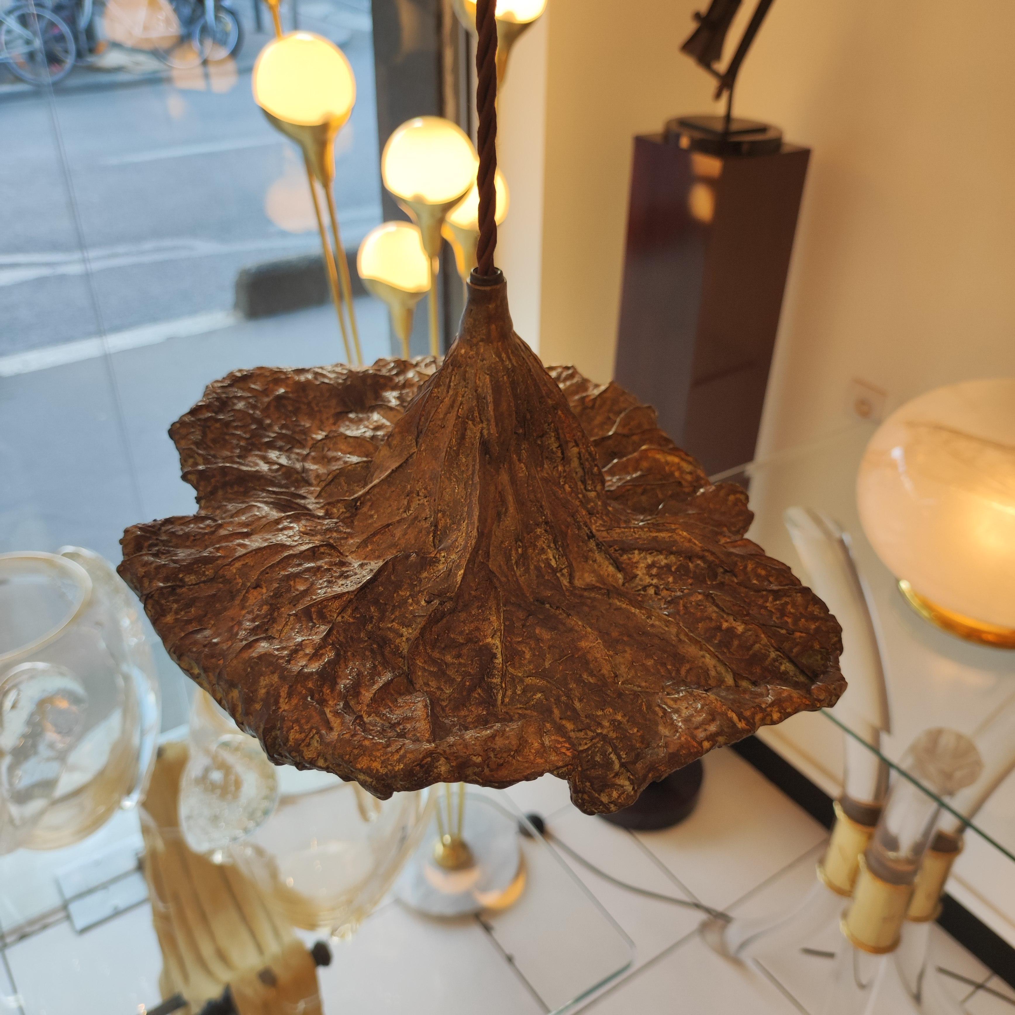 Bronze Light Suspension in the Shape of a Faded Leaf For Sale 6