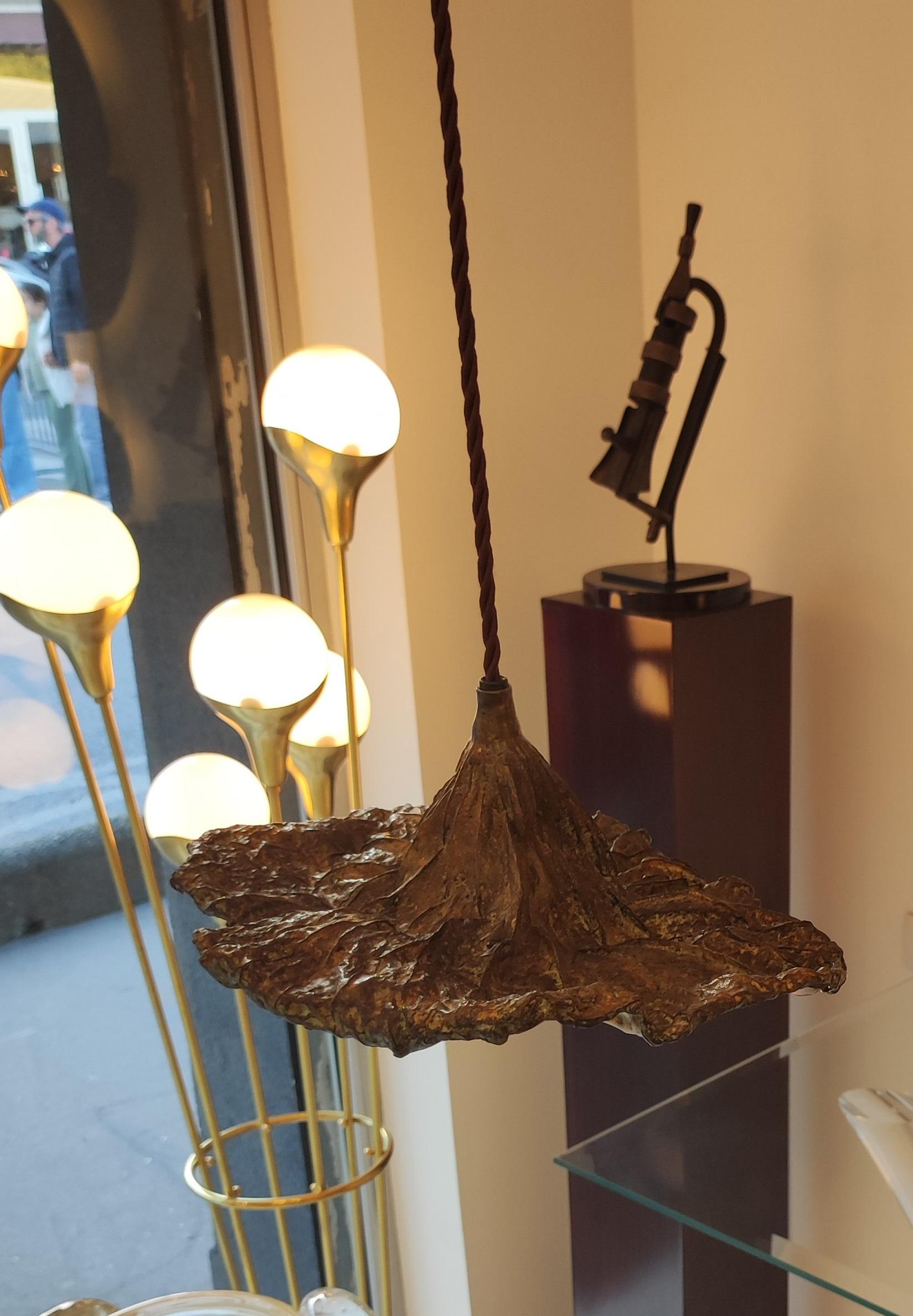 Bronze Light Suspension in the Shape of a Faded Leaf For Sale 8