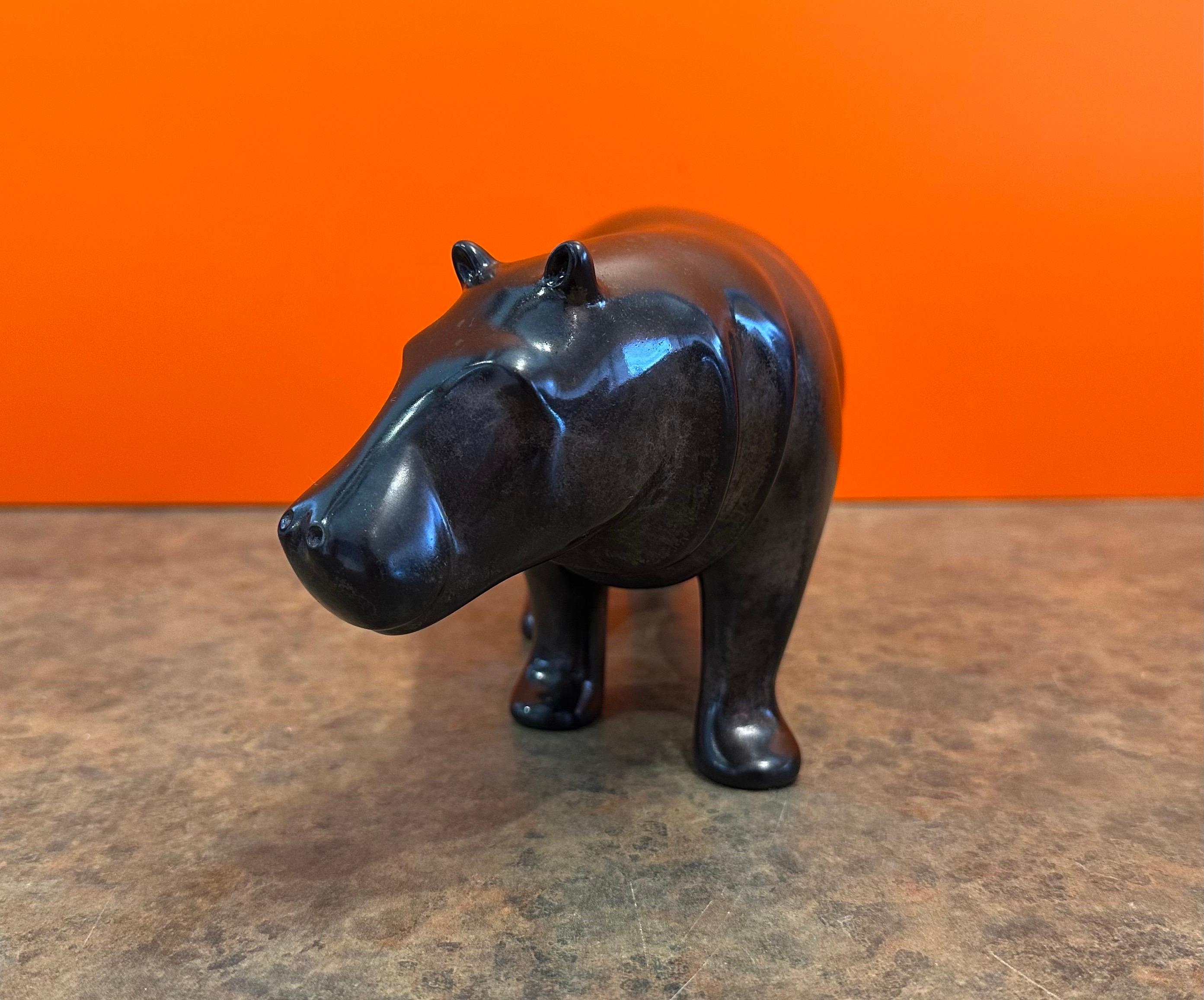 Bronze Limited Edition Hippopotamus Sculpture by Loet Vanderveen en vente 5