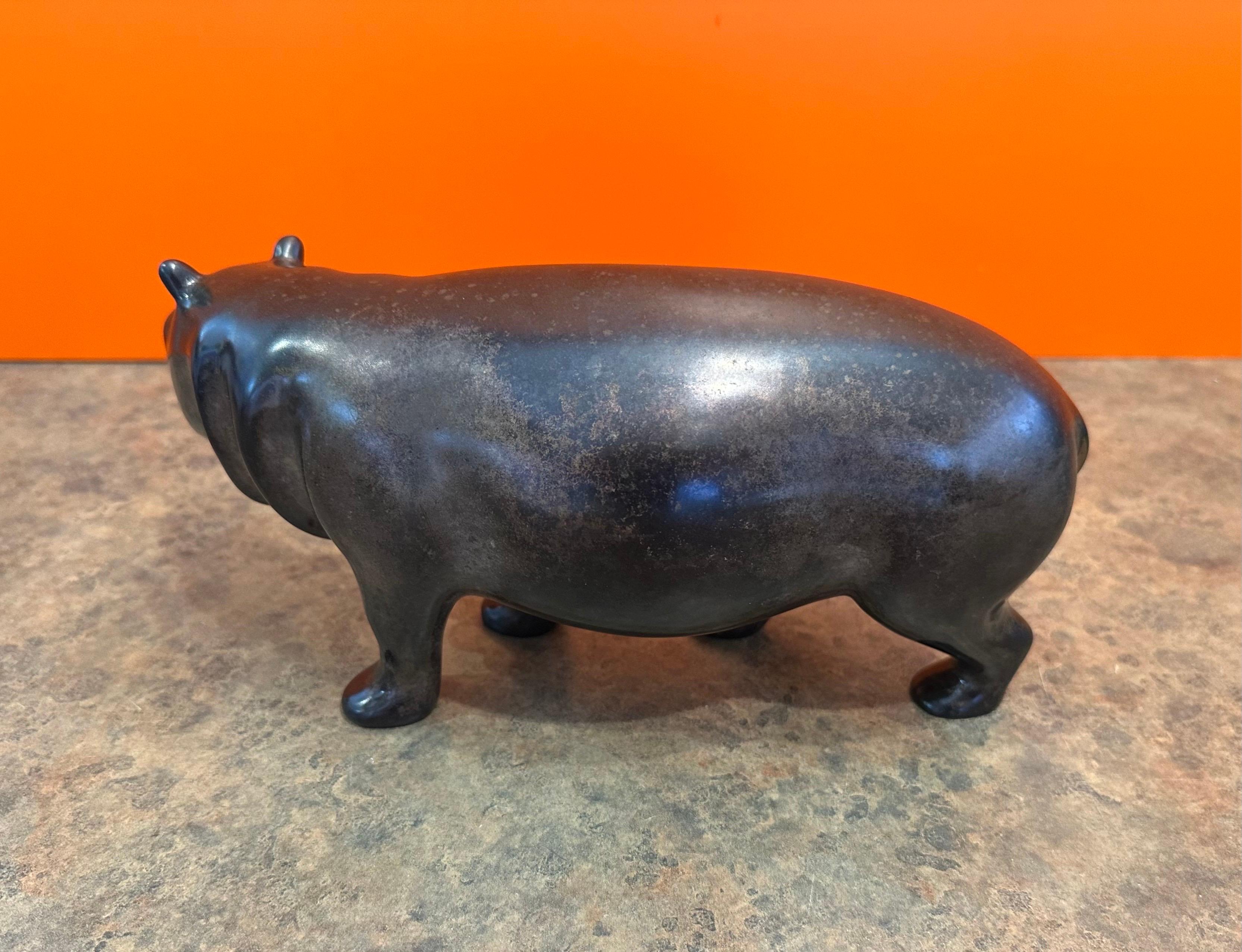 Bronze Limited Edition Hippopotamus Sculpture by Loet Vanderveen en vente 6