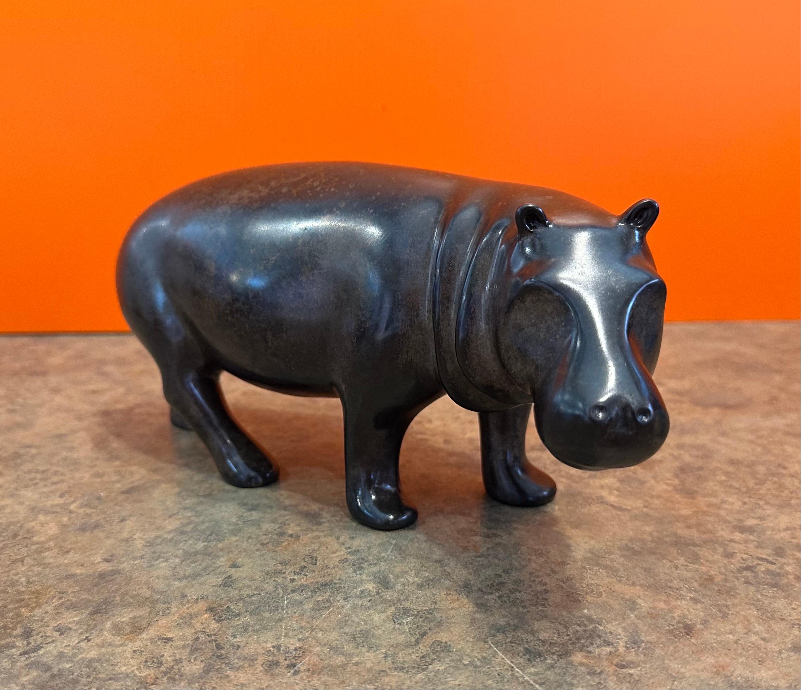 Bronze Limited Edition Hippopotamus Sculpture by Loet Vanderveen en vente 8