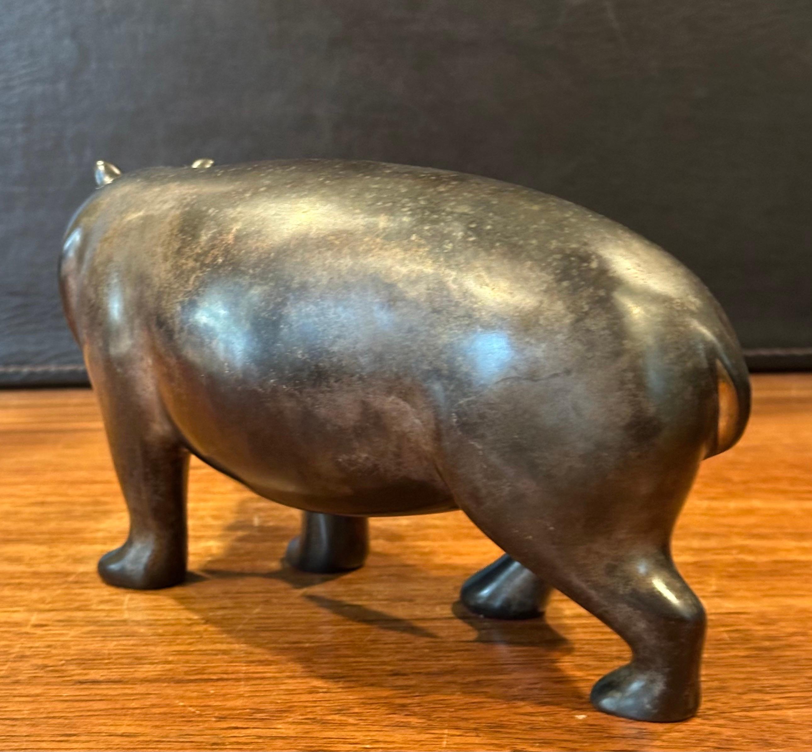 Bronze Limited Edition Hippopotamus Sculpture by Loet Vanderveen Bon état - En vente à San Diego, CA