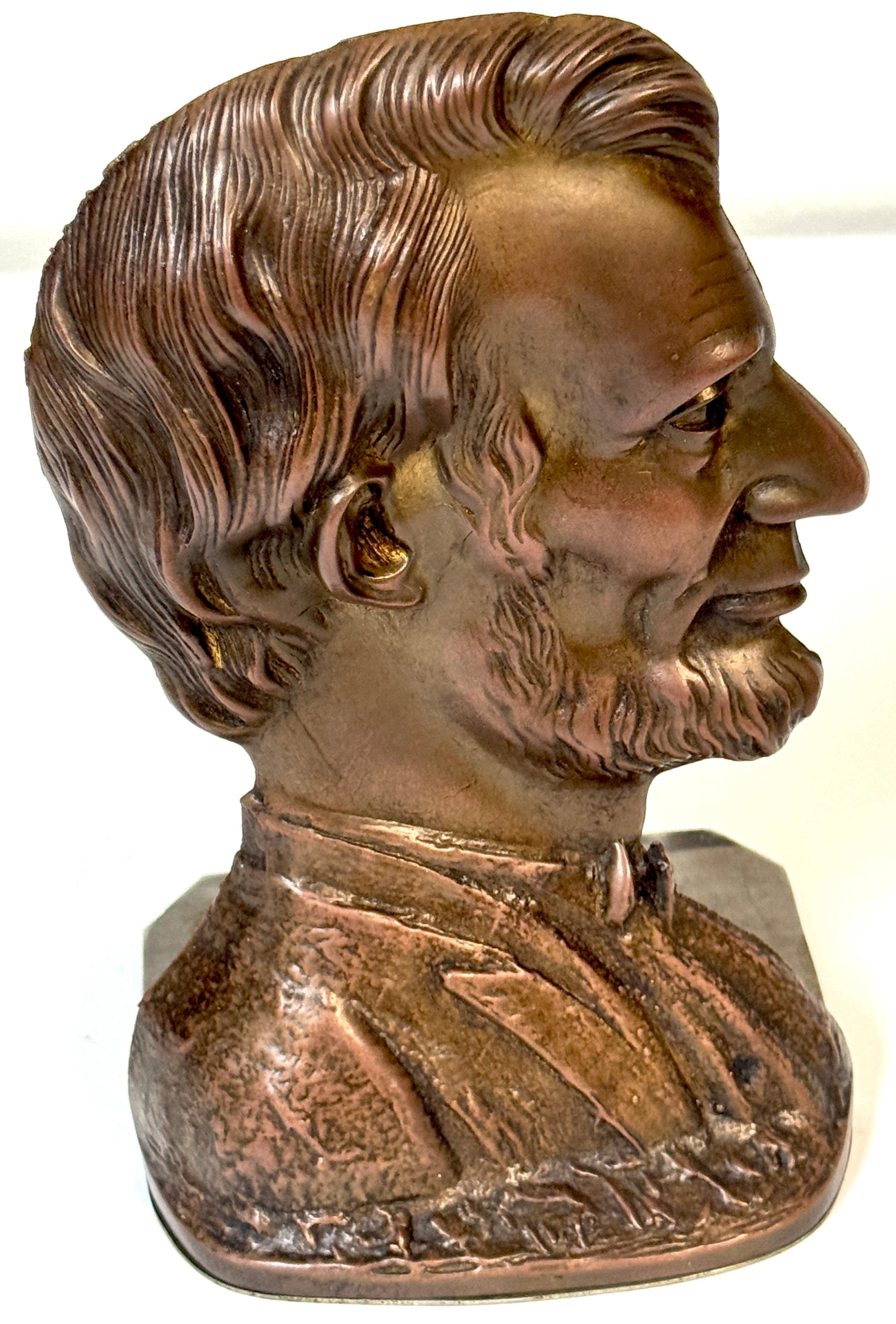 Finely Cast Bronze Abraham Lincoln Profile Bust Bookend or Doorstop, in the Style of Victor David Brenner, ca. 1930s

Bronze Lincoln Bookend or Doorstop, in the Style of Victor David Brenner

Description:
A finely detailed early 20th-century bronze