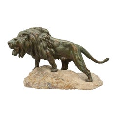 Lion en bronze de Lecourtier