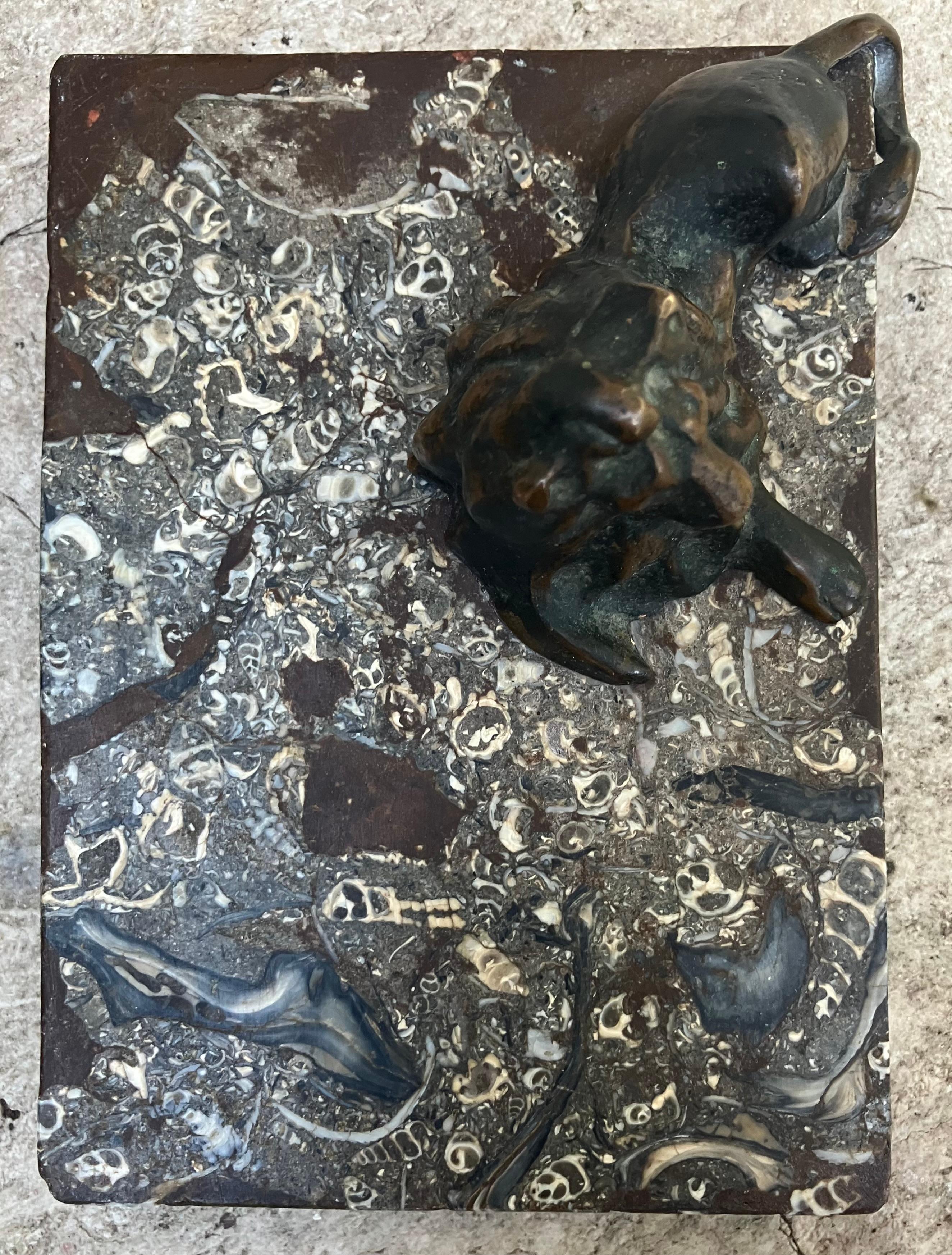 Bronze Lion on Marble Base Sculpture im Angebot 4