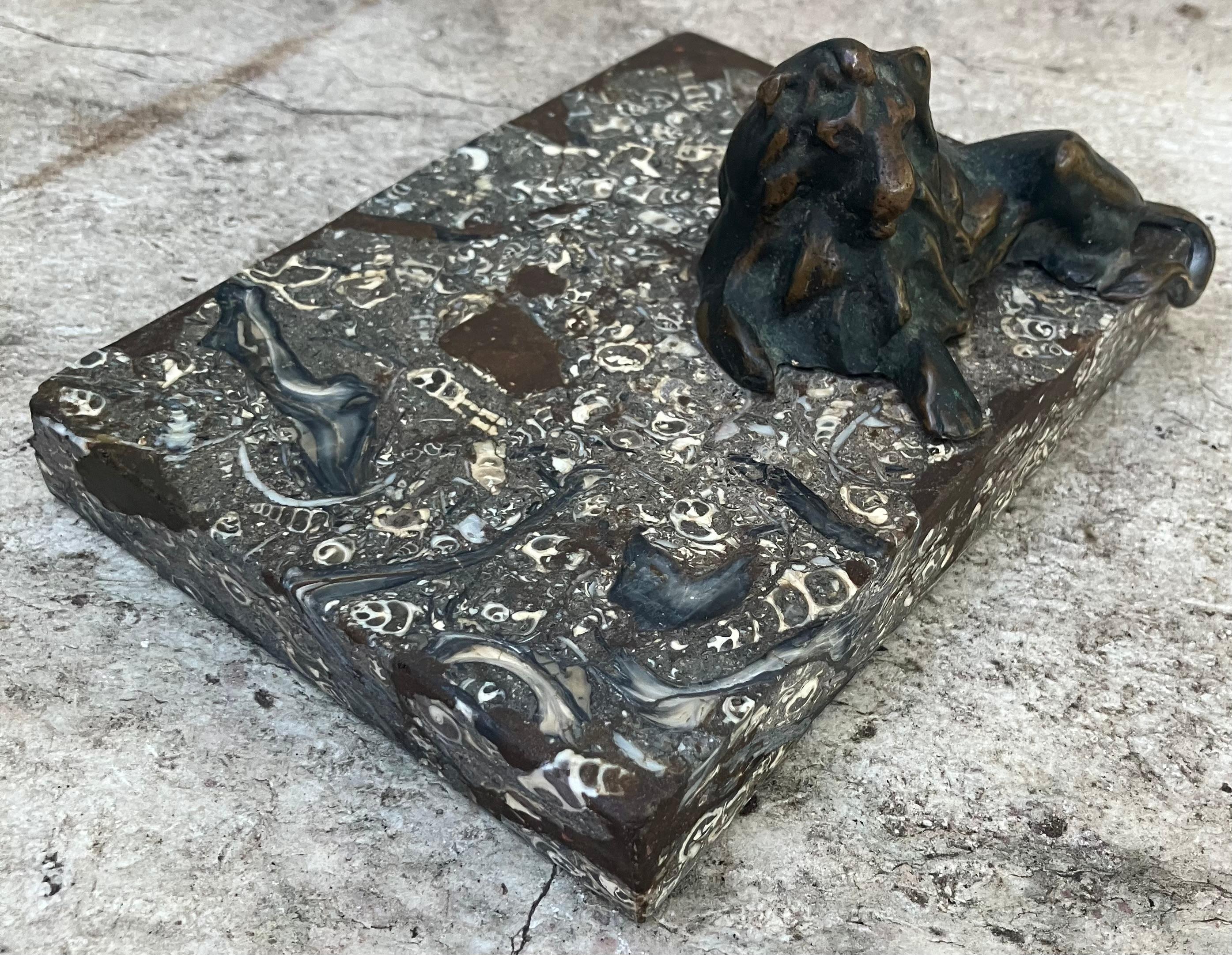 Bronze Lion on Marble Base Sculpture im Angebot 6