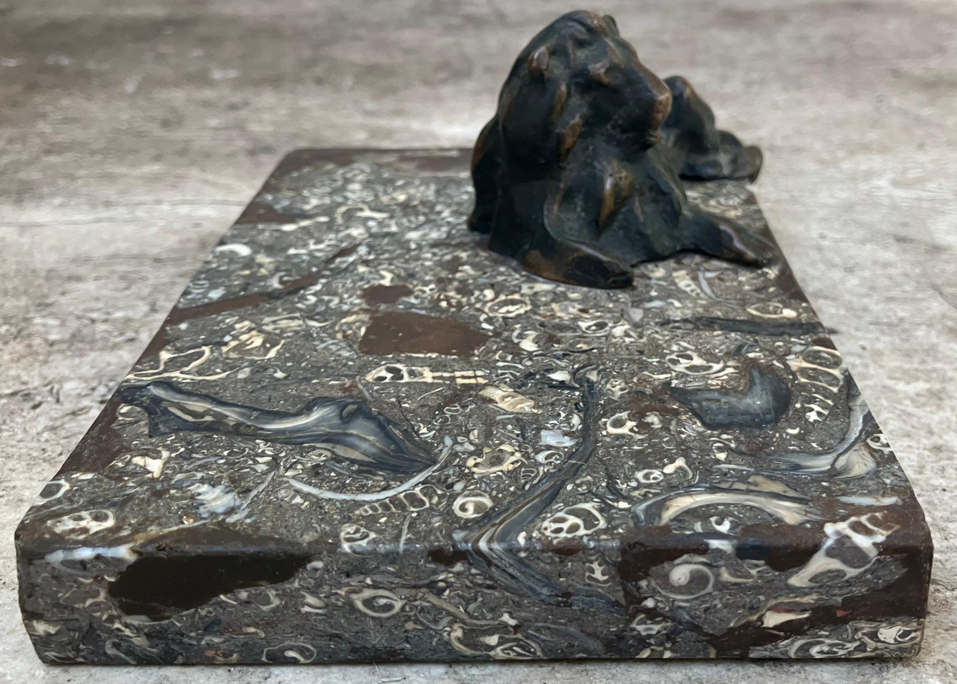 Bronze Lion on Marble Base Sculpture im Angebot 3