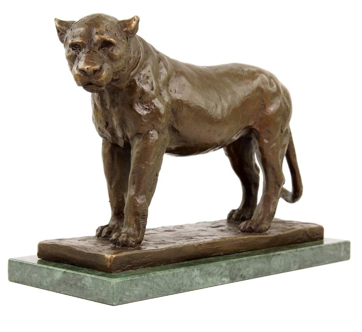 Moderno Scultura di leone in bronzo, leonessa nubiana, nello stile di Rembrandt Bugatti in vendita