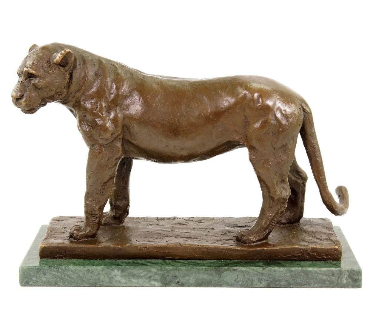XX secolo Scultura di leone in bronzo, leonessa nubiana, nello stile di Rembrandt Bugatti in vendita