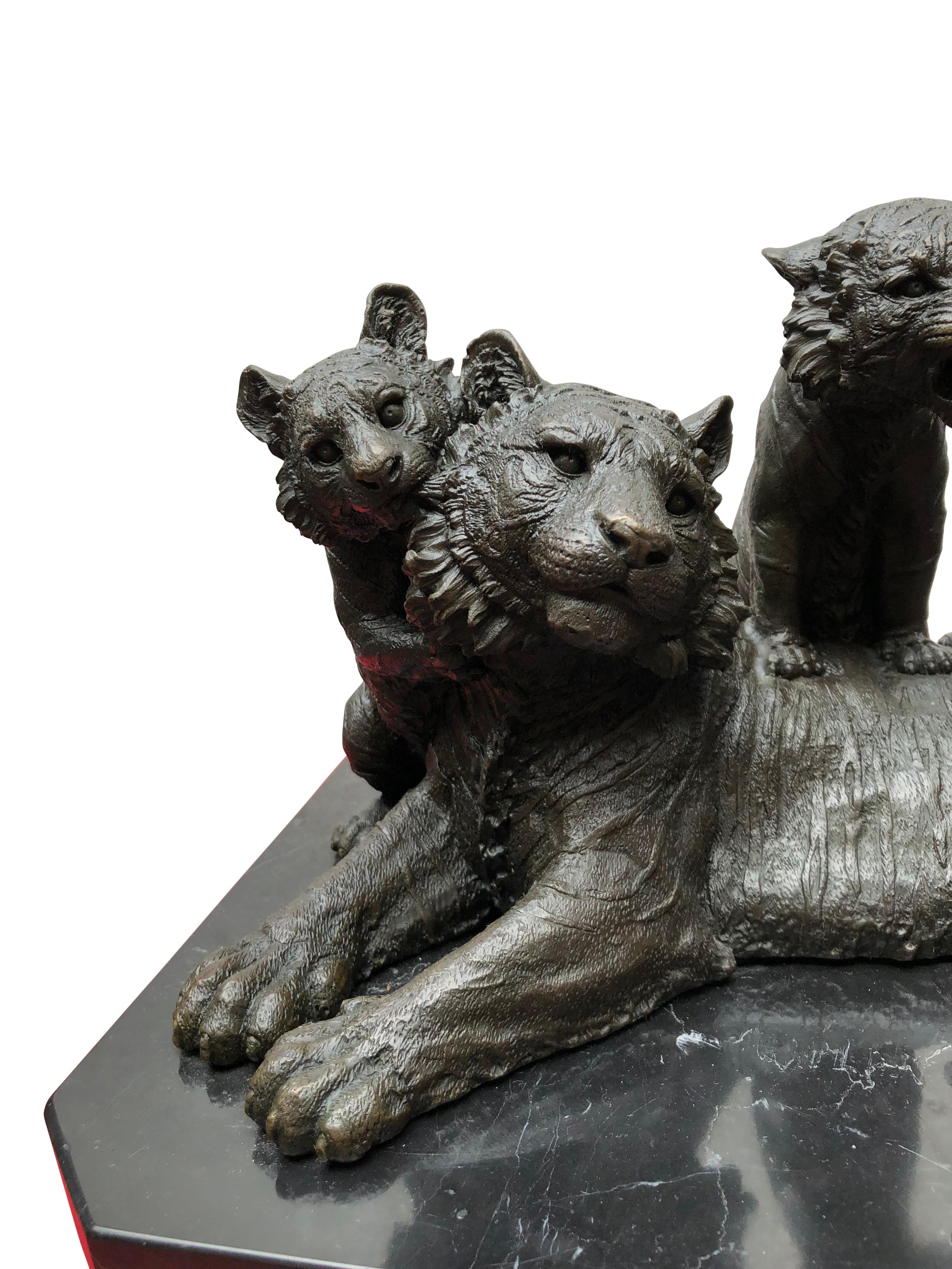 Bronze Lion Statue, Tiger and Cubs Animals Casting, 20th Century In Excellent Condition For Sale In London, GB