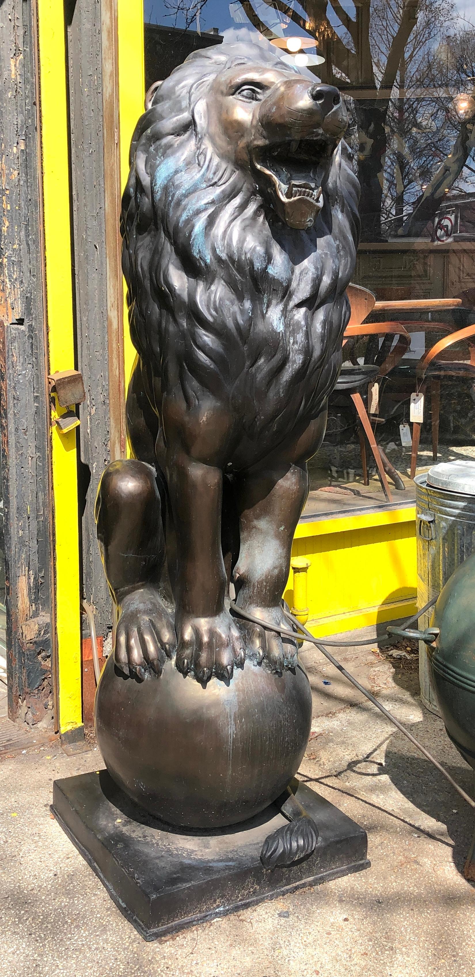 Statues de lion bronze en vente 3