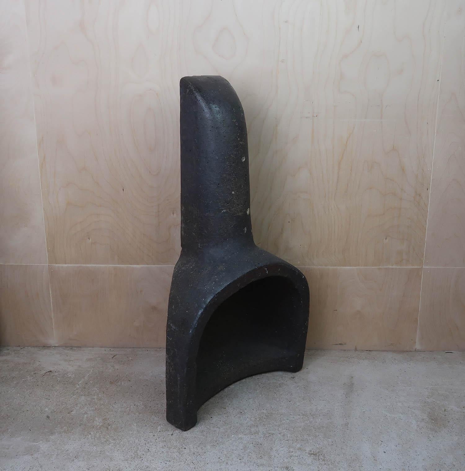 Escultura de pie con aspecto de bronce. Inglés , Principios del siglo XX Industrial en venta