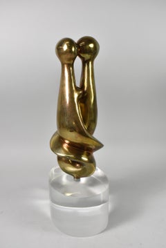 Scultura astratta in bronzo e lucite Uomo e donna di Arthur Schneider