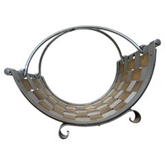 Revistero o leñero de bronce de Michel Pignières Francia 1070.