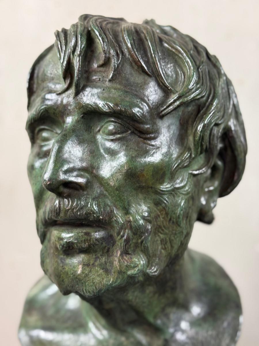 Bronzo Busto maschile in bronzo, 'pseudo Seneque' Patina verde Da Antico, XIX secolo in vendita