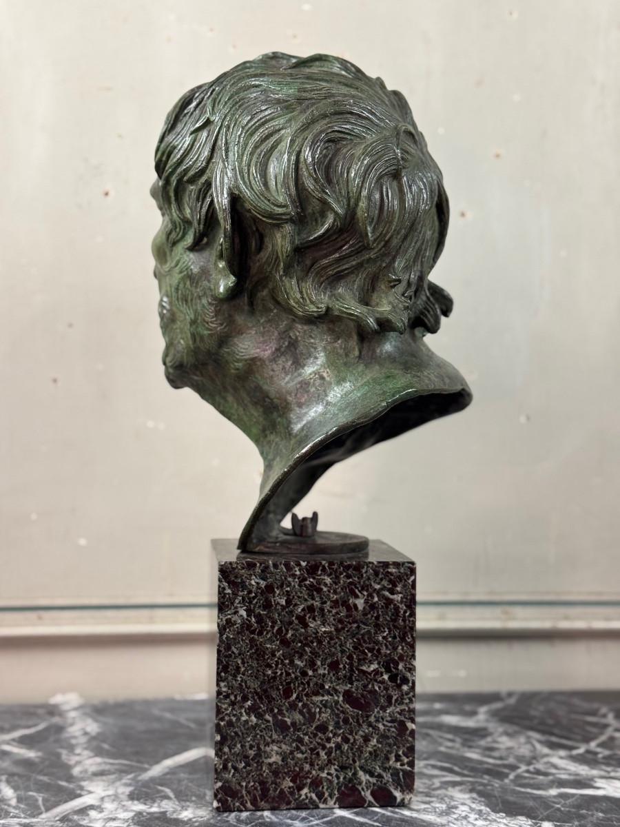 Busto maschile in bronzo, 'pseudo Seneque' Patina verde Da Antico, XIX secolo in vendita 1