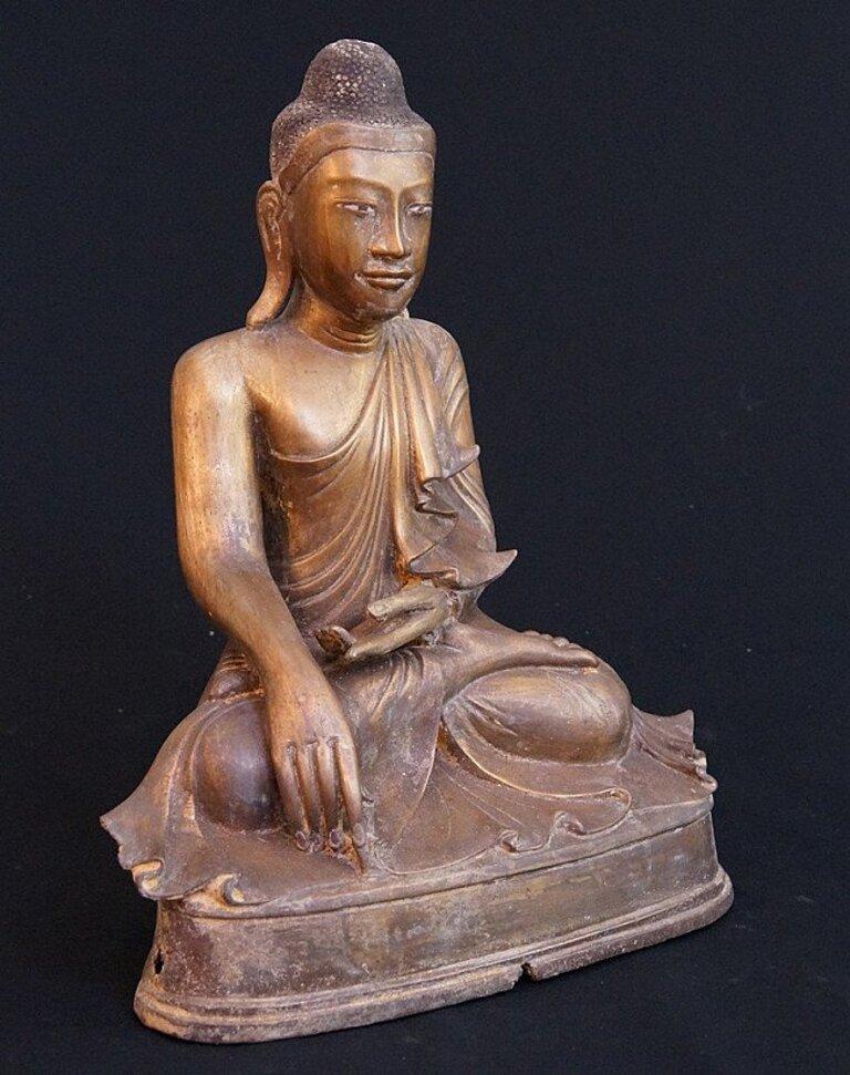 Bouddha Mandalay en bronze de Birmanie en vente 2