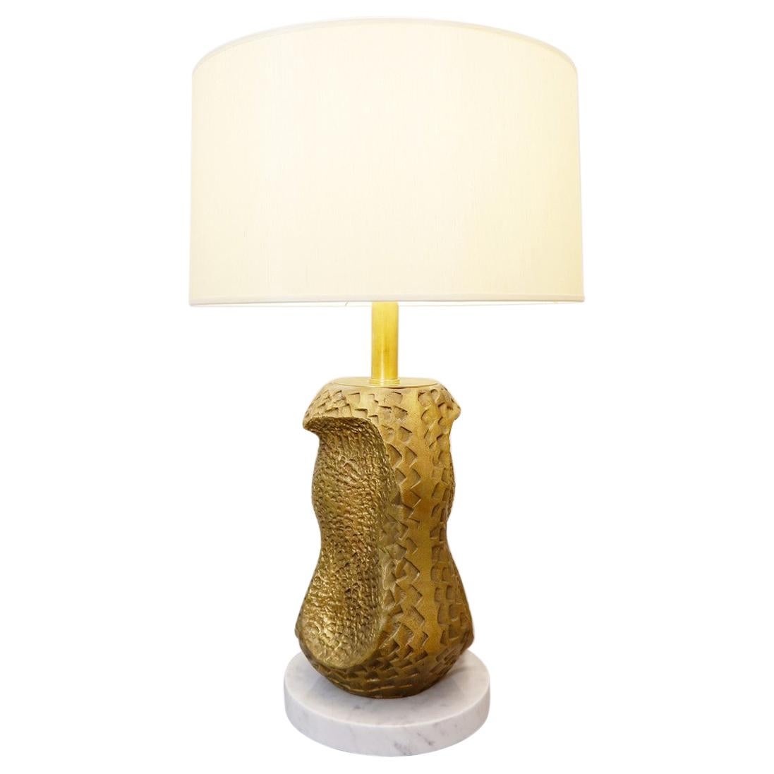 Lampada da tavolo con scultura grande in bronzo, marmo e ottone in vendita