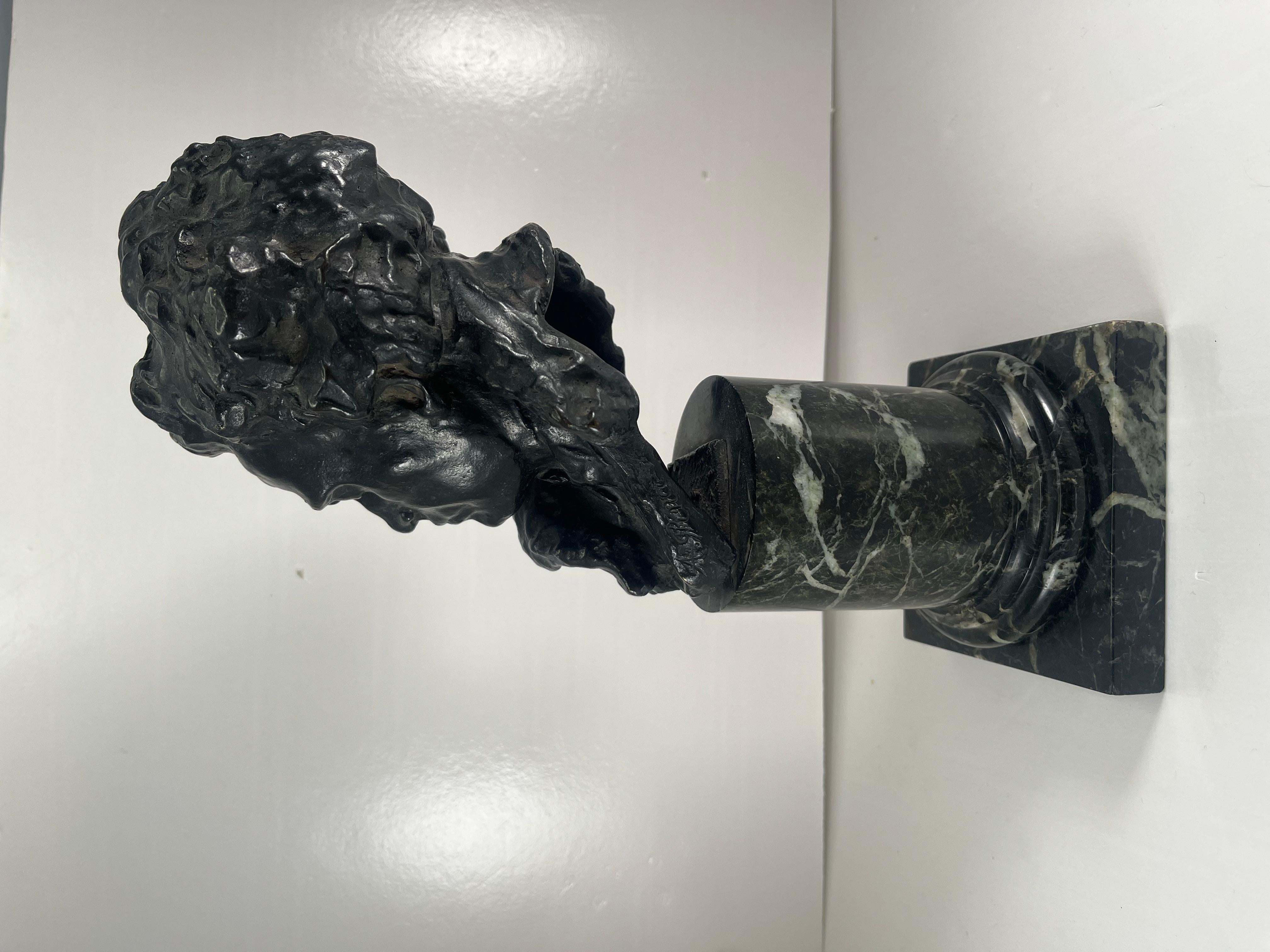 Busto di Beethoven in bronzo e marmo firmato Alfredo Pine & Paris Foundry Circa 1915 In condizioni buone in vendita a Ft. Lauderdale, FL