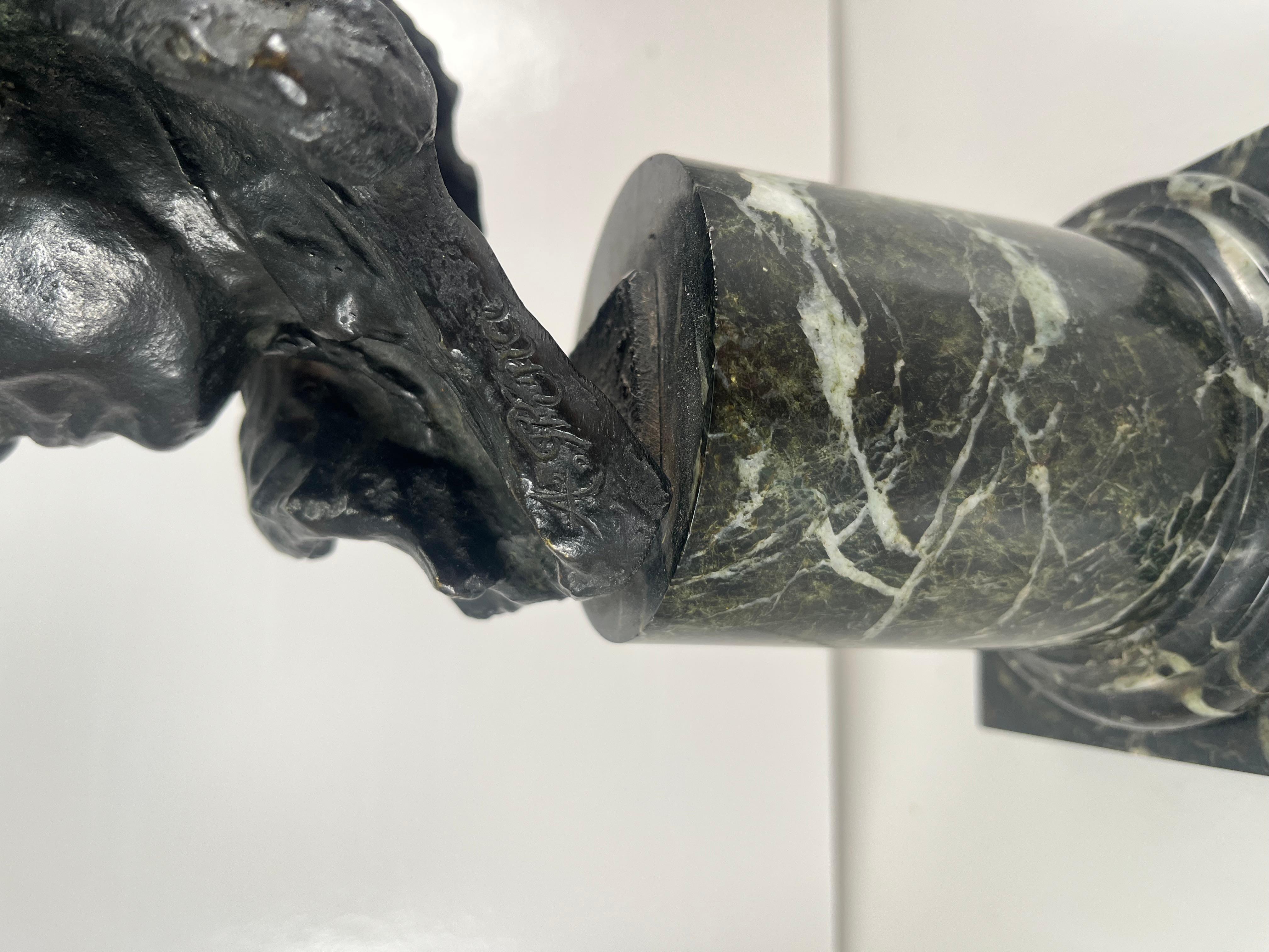 XX secolo Busto di Beethoven in bronzo e marmo firmato Alfredo Pine & Paris Foundry Circa 1915 in vendita