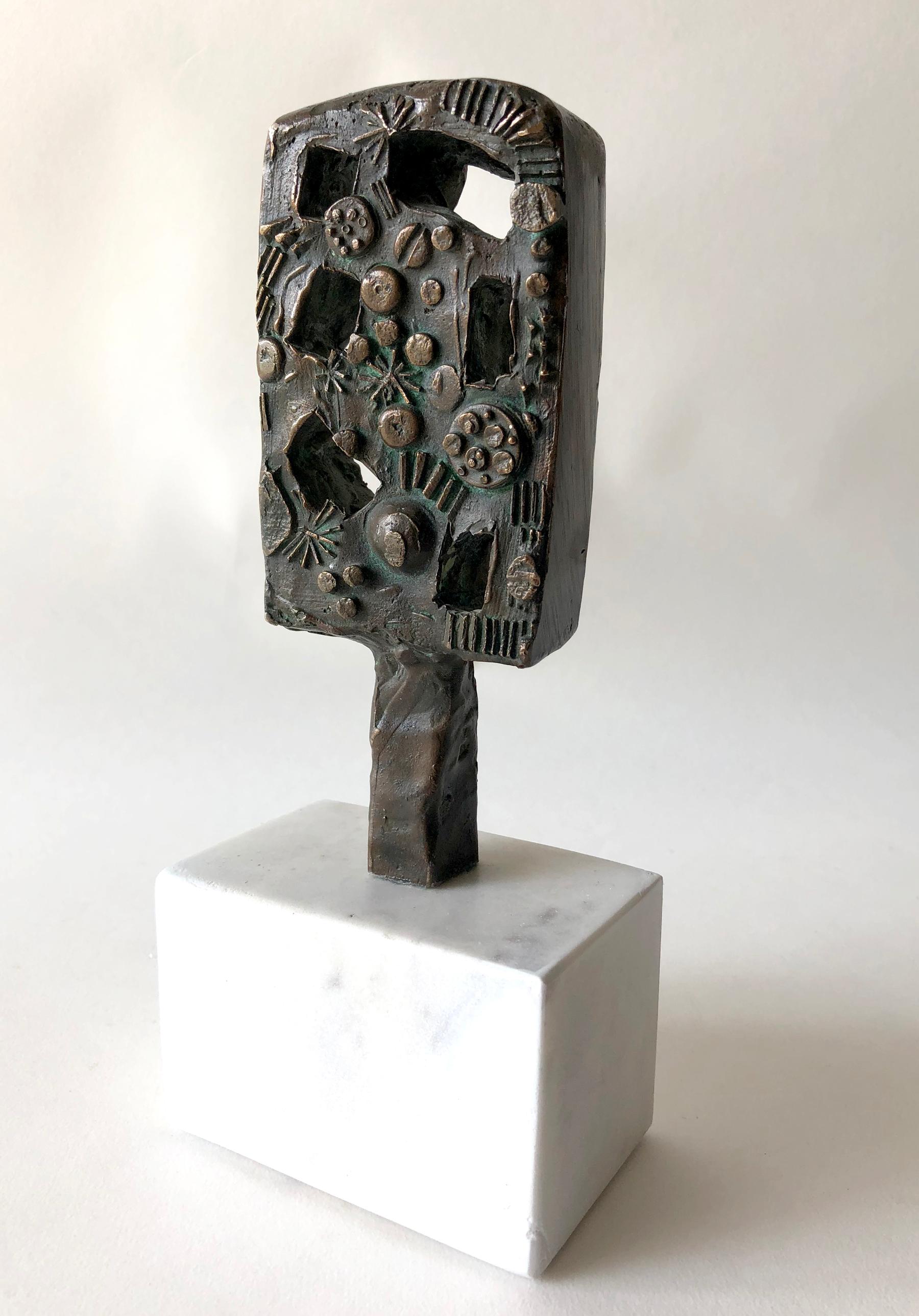 Abstract, American modernist bronze sculpture on white marble base, circa 1950s. Sculpture stands 8.75