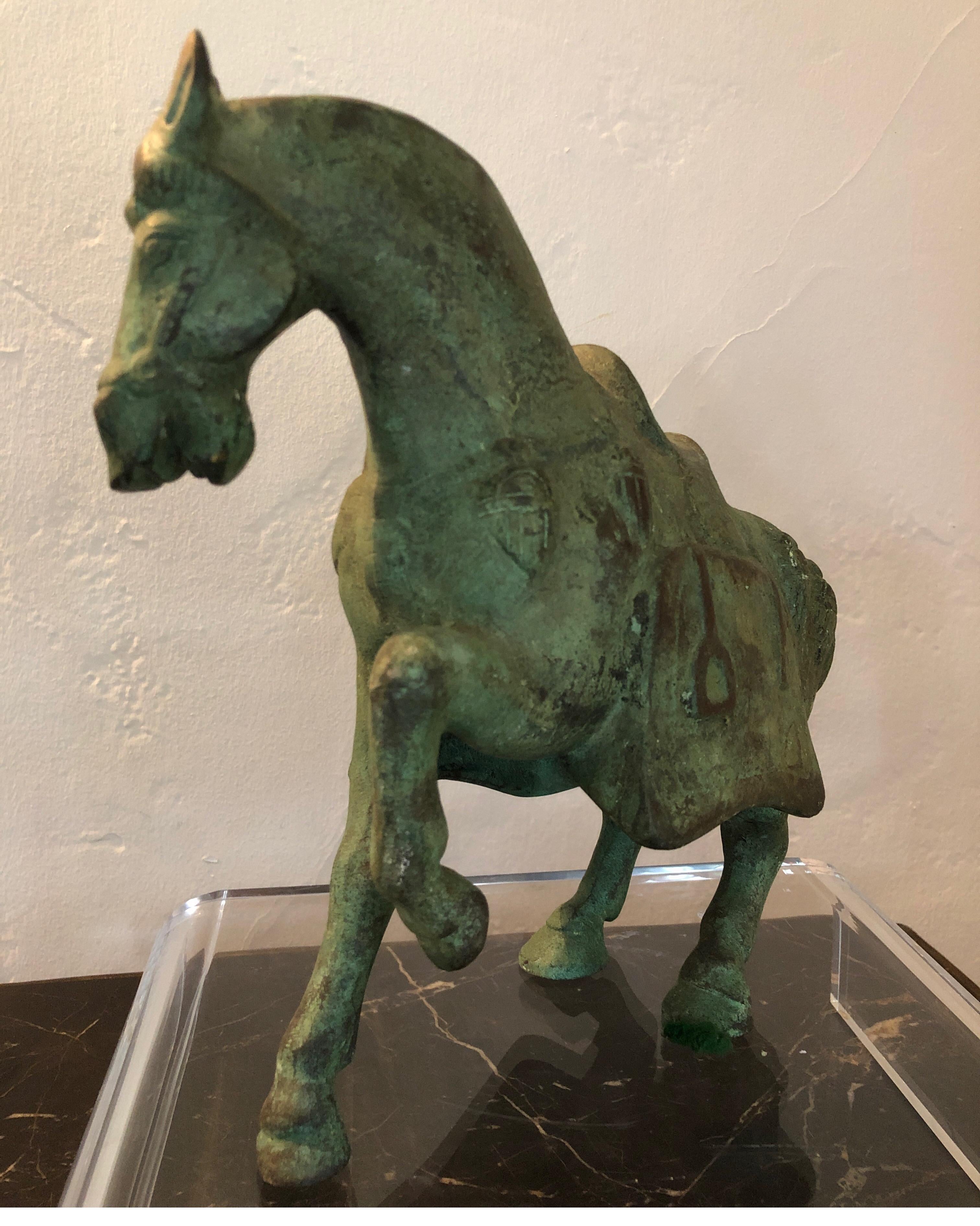 elsas horse statue