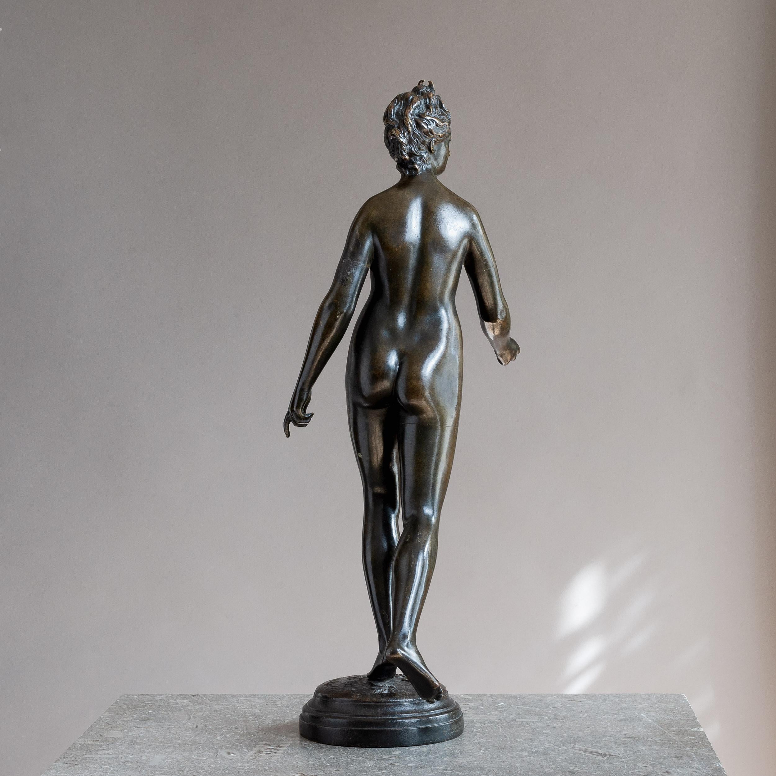20ième siècle Modèle en bronze de Diane chasseresse en vente